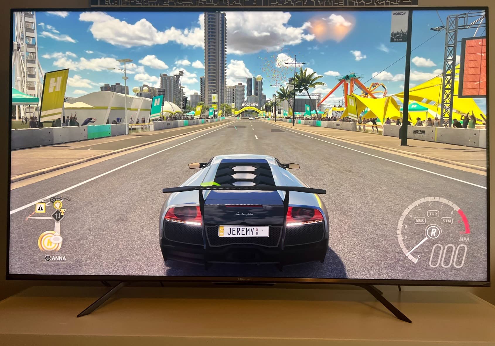 Hisense ULED Premium 65U7G QLED Series 65-inch Android 4K Smart TV with Alexa Compatibility, 1000-nit HDR10+, Dolby Vision & Atmos, 120Hz, HDMI 2.1, Game Mode Pro customer photo 1