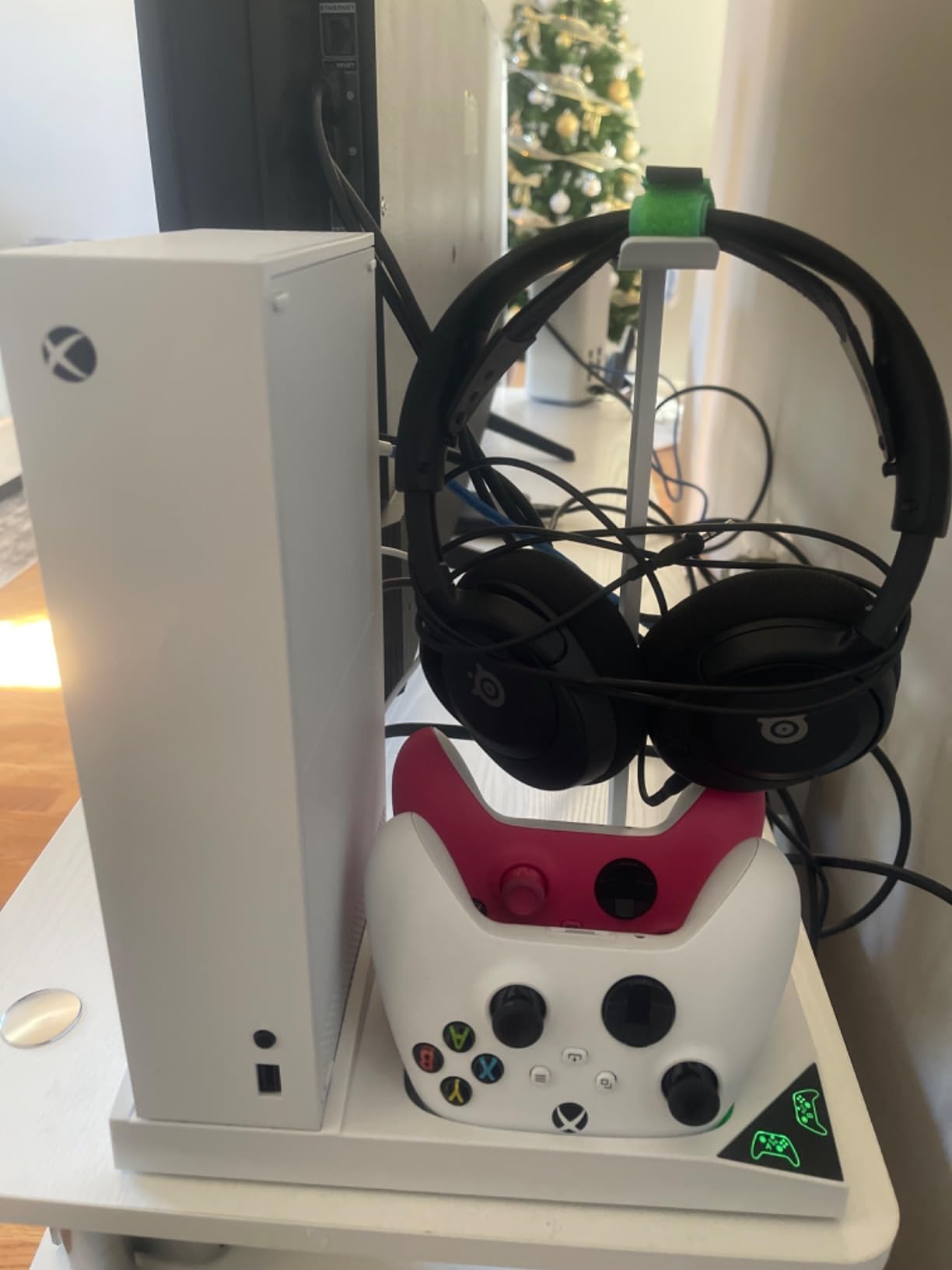 MENEEA Charger Stand Cooling Fan for Xbox Series S Console&Controller,White customer photo 1