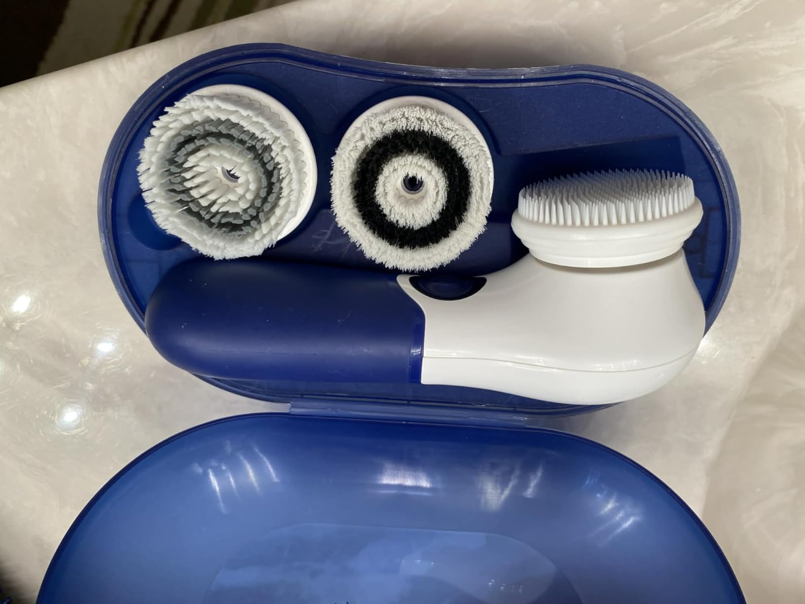TOUCHBeauty Spin Brush Face Cleanser with 3 Brush Heads for Deep Cleansing Exfoliation and Massaging customer photo 1