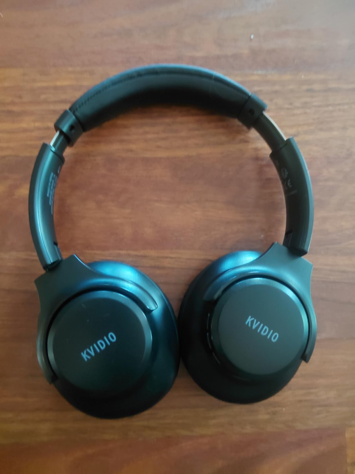 KVIDIO Bluetooth Headphones Wireless Over Ear Headsets 65H Playtime customer photo 1