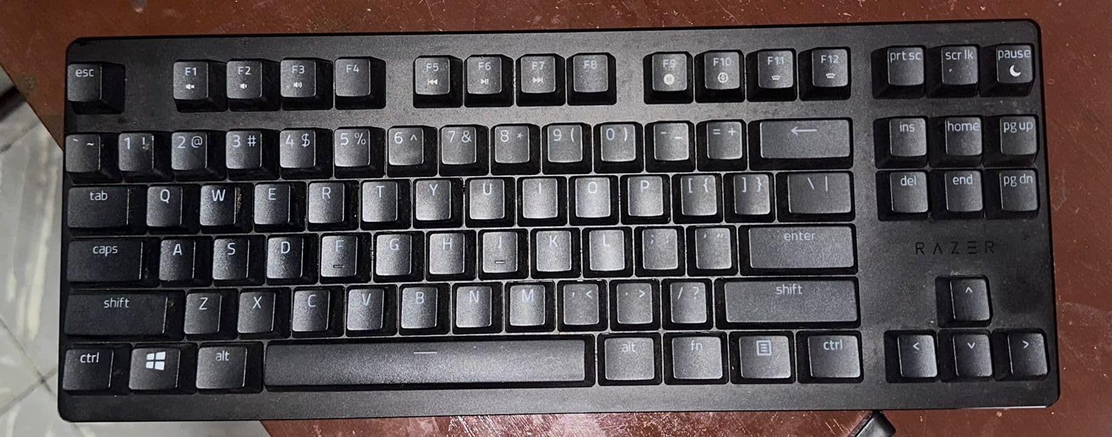 Razer Huntsman V2 TKL Tenkeyless Gaming Keyboard: Fast Clicky Optical Switches w/Quick Keystrokes & 8000Hz Polling Rate - Detachable Type-C Cable - Doubleshot PBT Keycaps - Ergonomic Wrist Rest customer photo 2