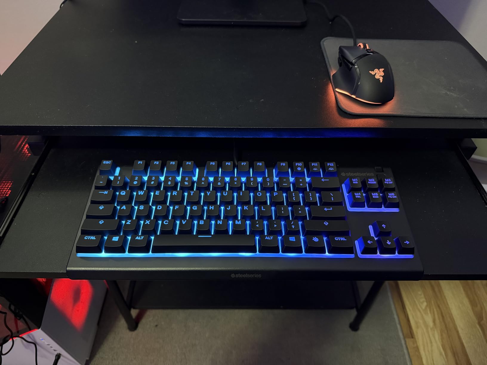 SteelSeries Apex 3 TKL RGB Gaming Keyboard – Tenkeyless Compact Form Factor - 8-Zone RGB Illumination – IP32 Water & Dust Resistant – Whisper Quiet Gaming Switch – Gaming Grade Anti-Ghosting,Black customer photo 2
