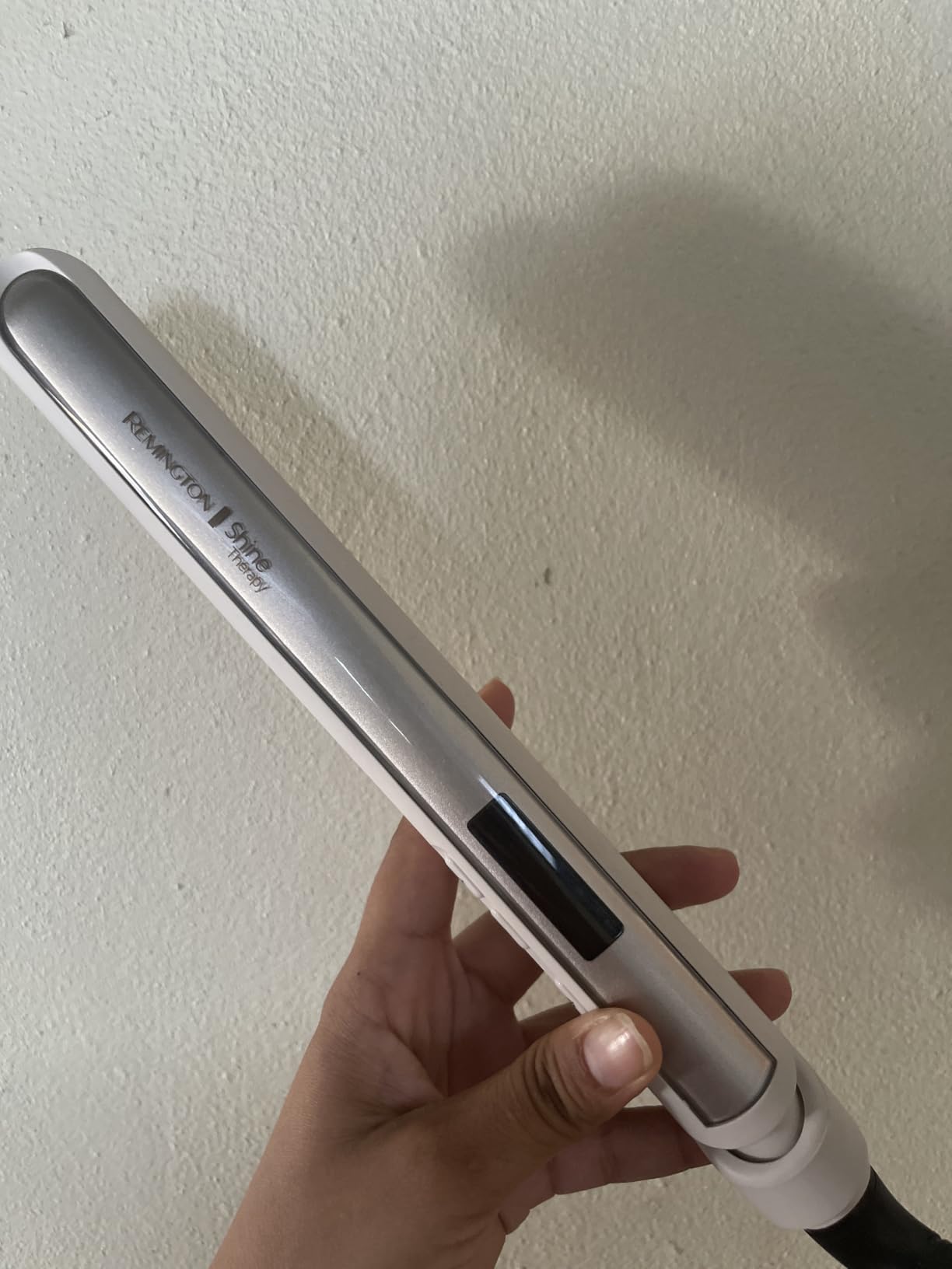 Remington Shine Therapy 1 Inch Hair Straightener, Argan Oil & Keratin customer photo 2