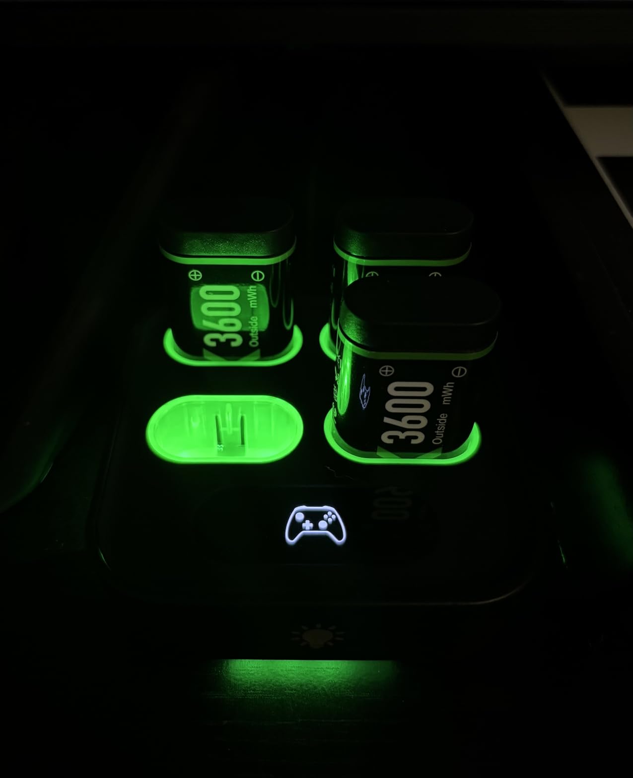 Upgraded Charger for Xbox One Controller Battery Pack with Four USB C Xbox Rechargeable Battery Pack Series X|S, One S/One X/Elite Controller Charger Station Accessories customer photo 2