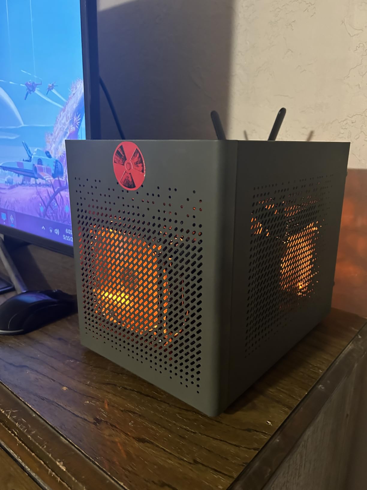 Silverstone Technology SUGO 16 Black Mini-ITX Small Form Factor case with All Steel Construction, SST-SG16B customer photo 2