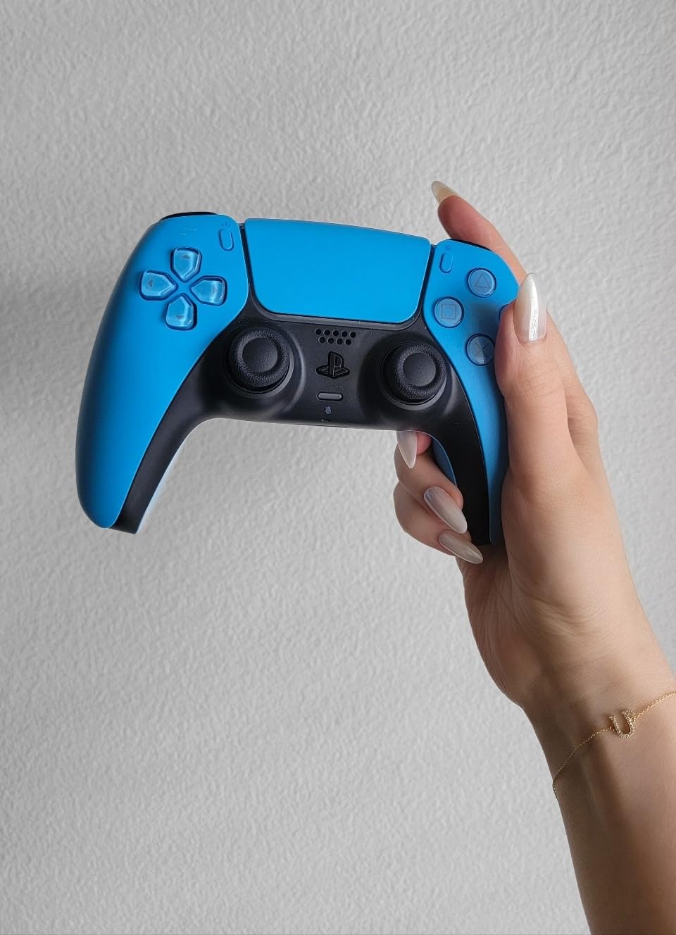 PlayStation DualSense Wireless Controller - Starlight Blue customer photo 1