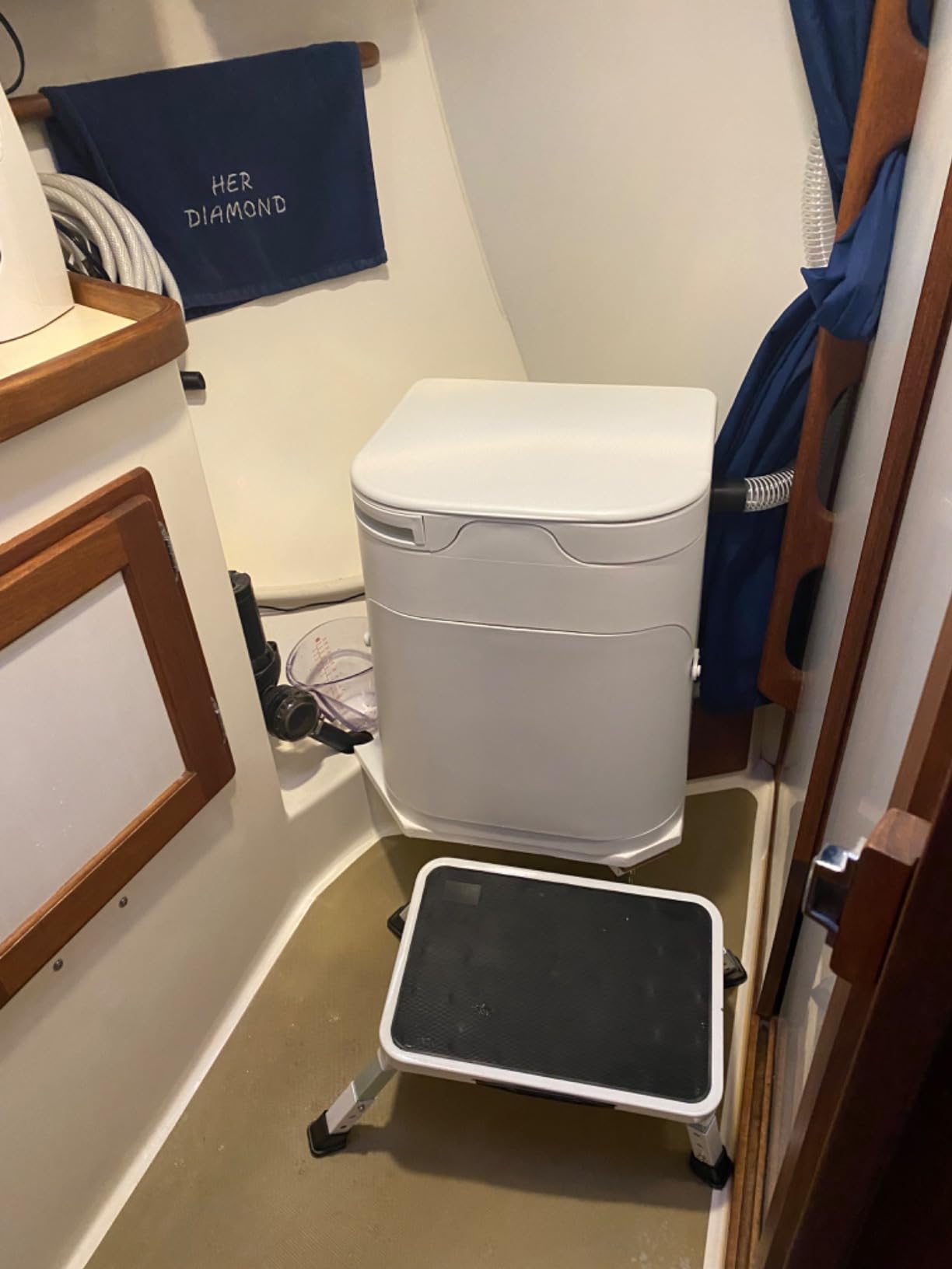 OGO Origin Composting Toilet for Van Life, Tiny Home & Boat – 12V Electric customer photo 1