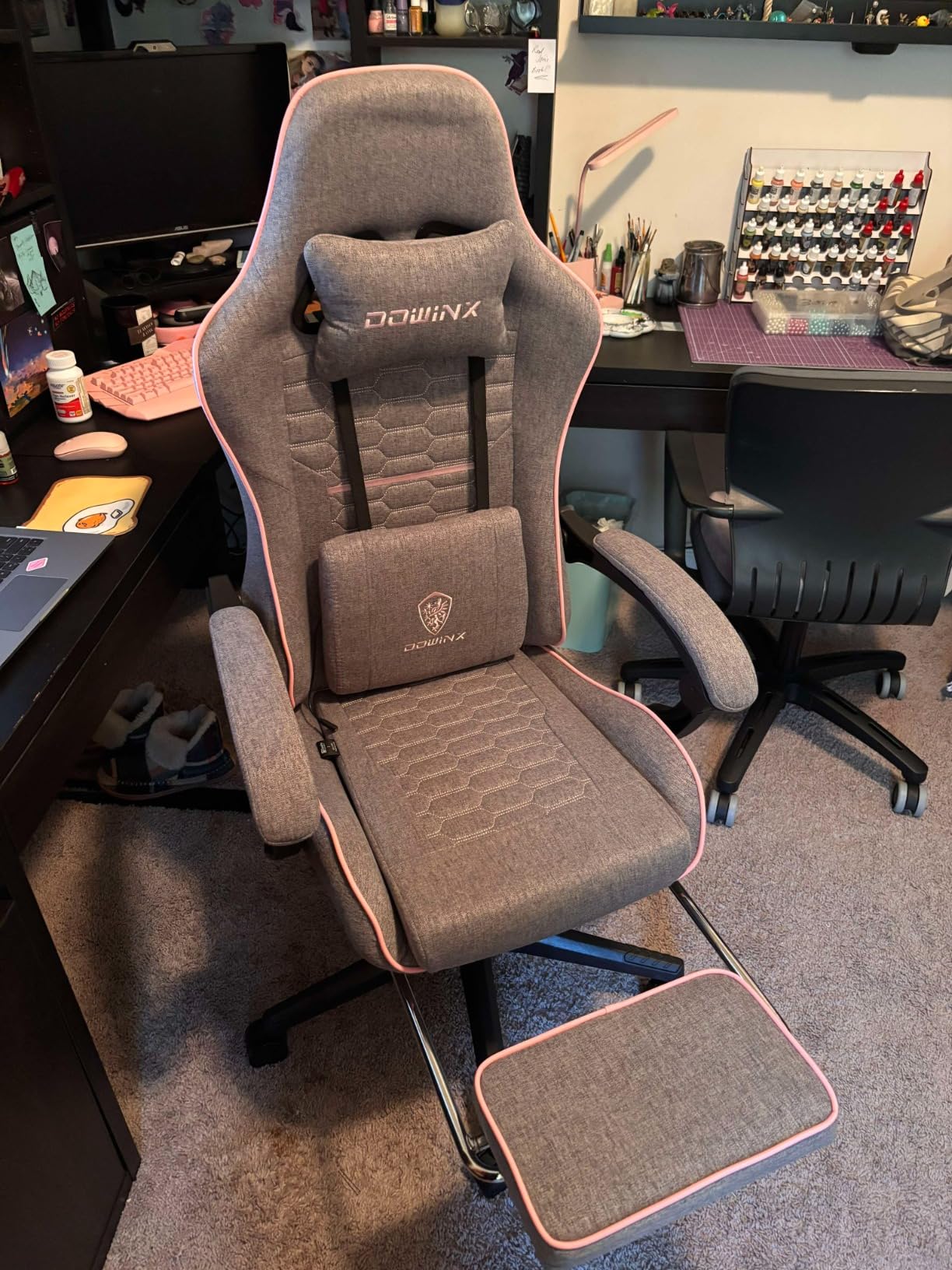 Dowinx Gaming Chair Fabric with Pocket Spring Cushion, Massage Game Chair Cloth with Headrest, Ergonomic Computer Chair with Footrest 290LBS, Black and Grey customer photo 2