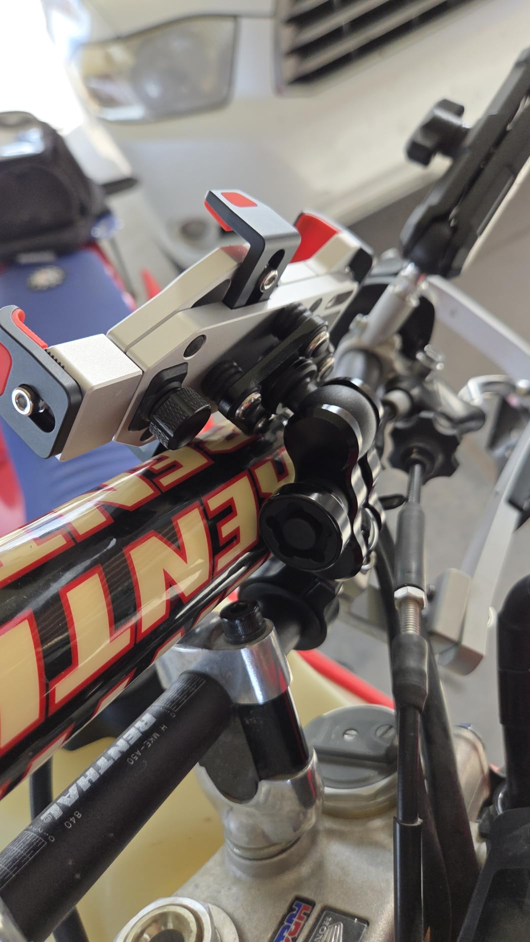 BRCOVAN Anti-Theft Aluminum Alloy Motorcycle Phone Mount Holder customer photo 1