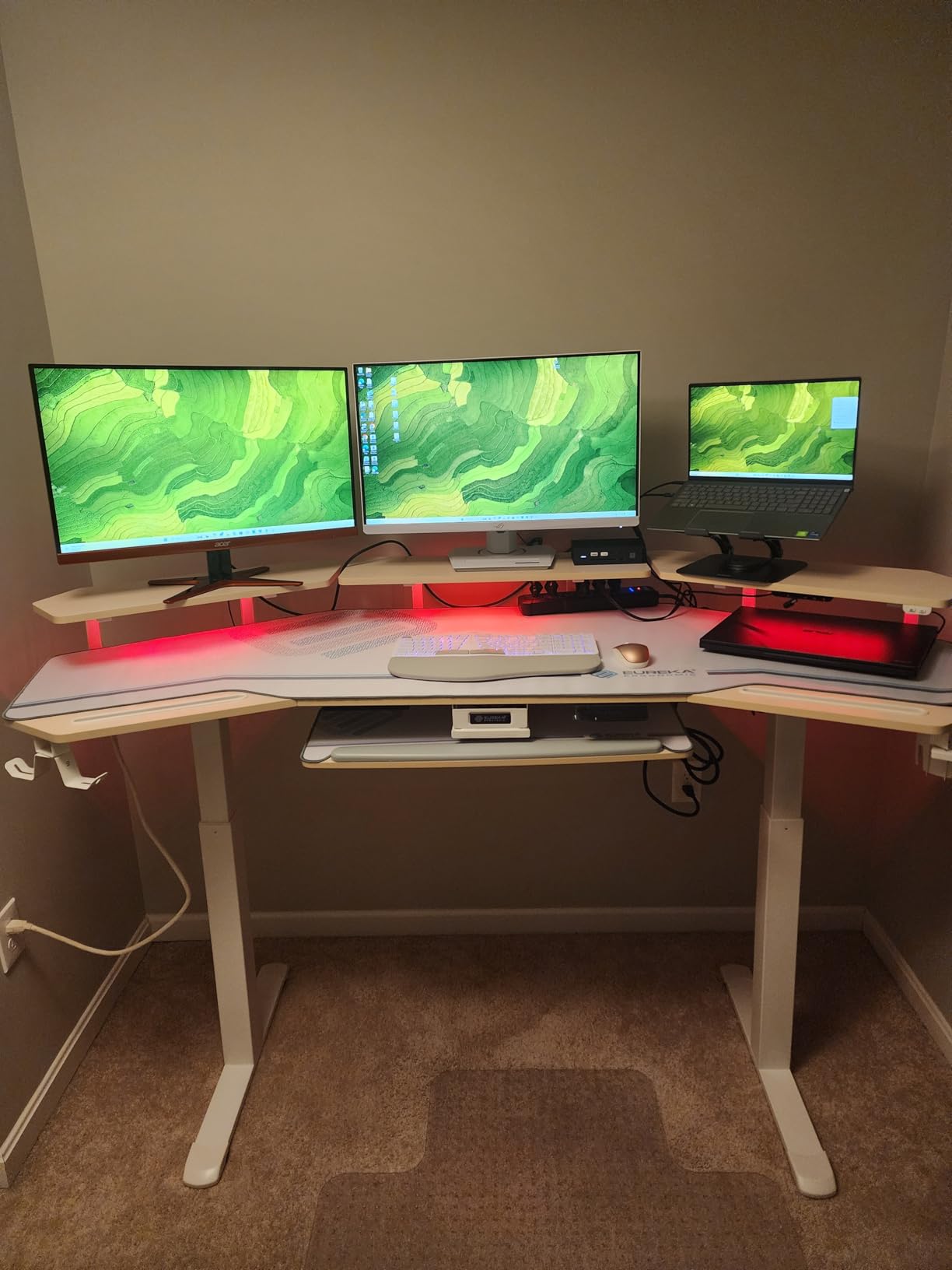 EUREKA ERGONOMIC Gaming Standing Desk LED Shelves 72 Inch Black customer photo 2