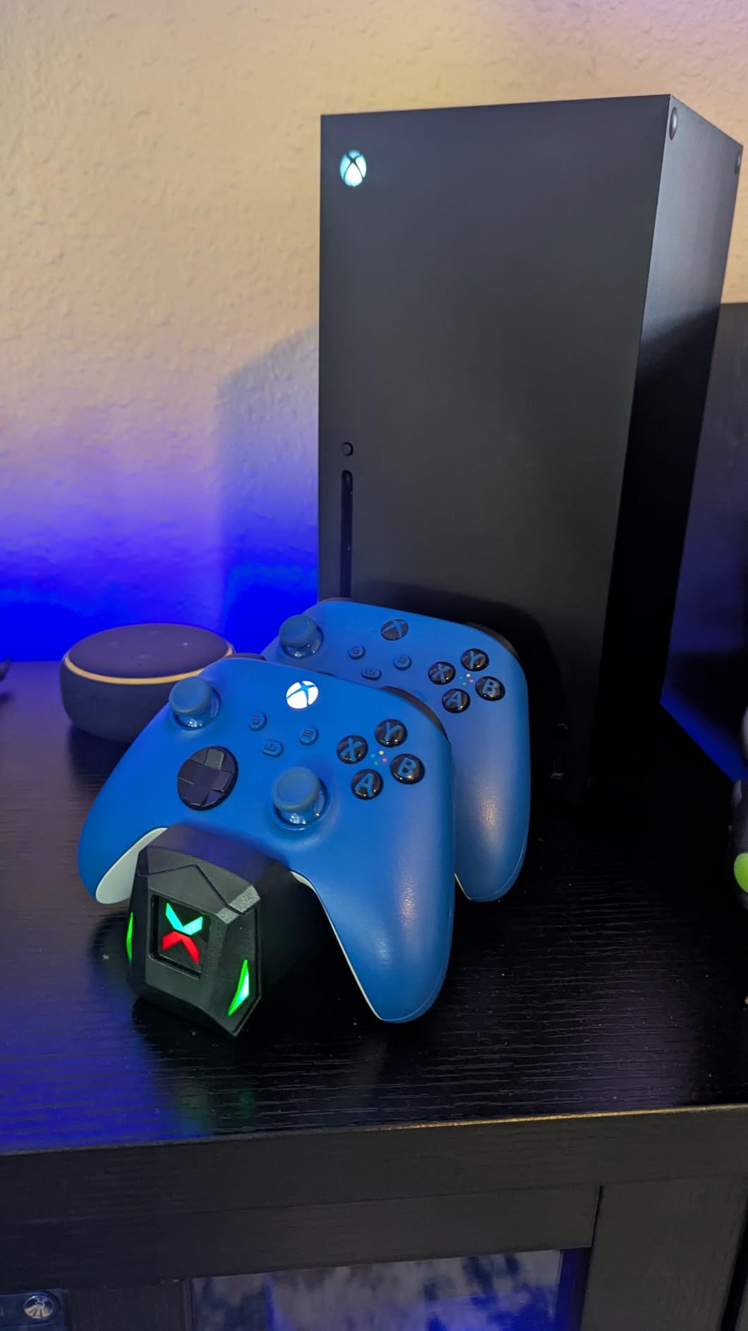 Controller Charger Station with 2x5520mWh Rechargeable Battery Packs for Xbox One/Series X|S,Dual Charging Dock for Xbox One Controller with 4 Battery Covers customer photo 2