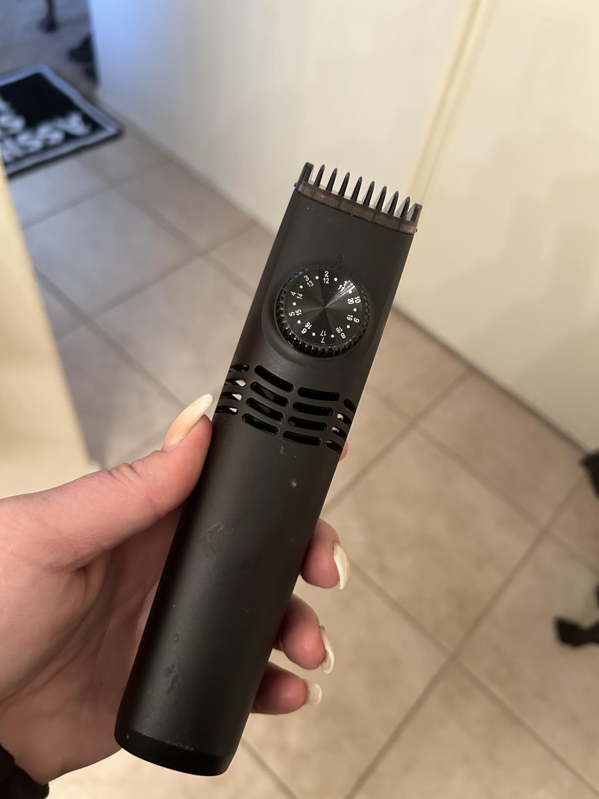 Bell+Howell Vacutrim Deluxe Cordless Mens Beard Trimmer, Rechargeable Electric Shaver with 20 Trim Setting and Built-in Vacuum for Mustache, Sideburns. Facial Hair, Black, 7.5