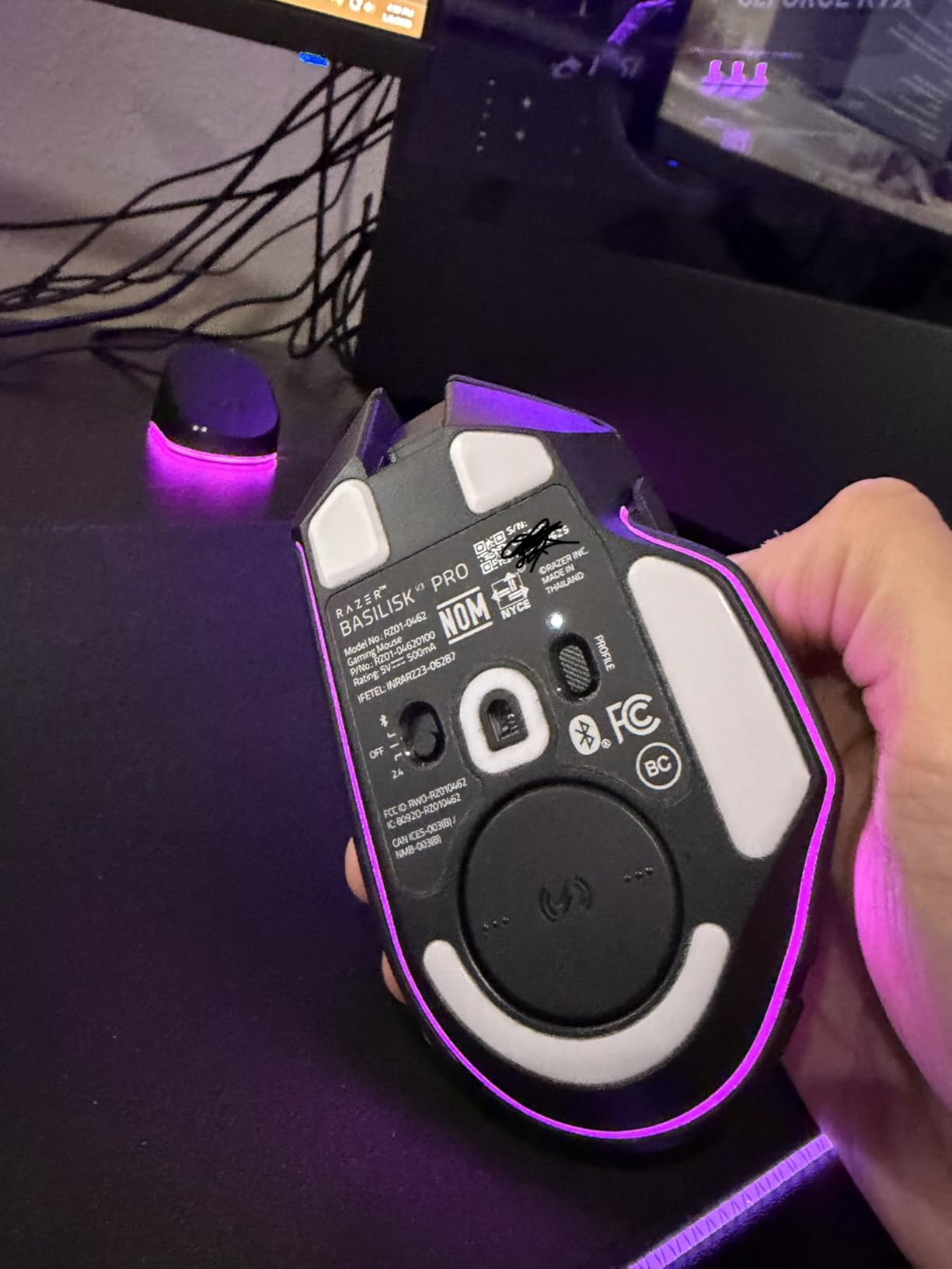 Razer Basilisk V3 Pro Customizable RGB Wireless Gaming Mouse, Black customer photo 2