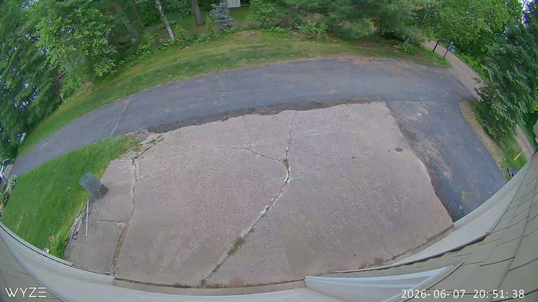 WYZE Floodlight Camera Pro, 2.5K HD Outdoor Security Camera 3000-Lumen LEDs customer photo 2