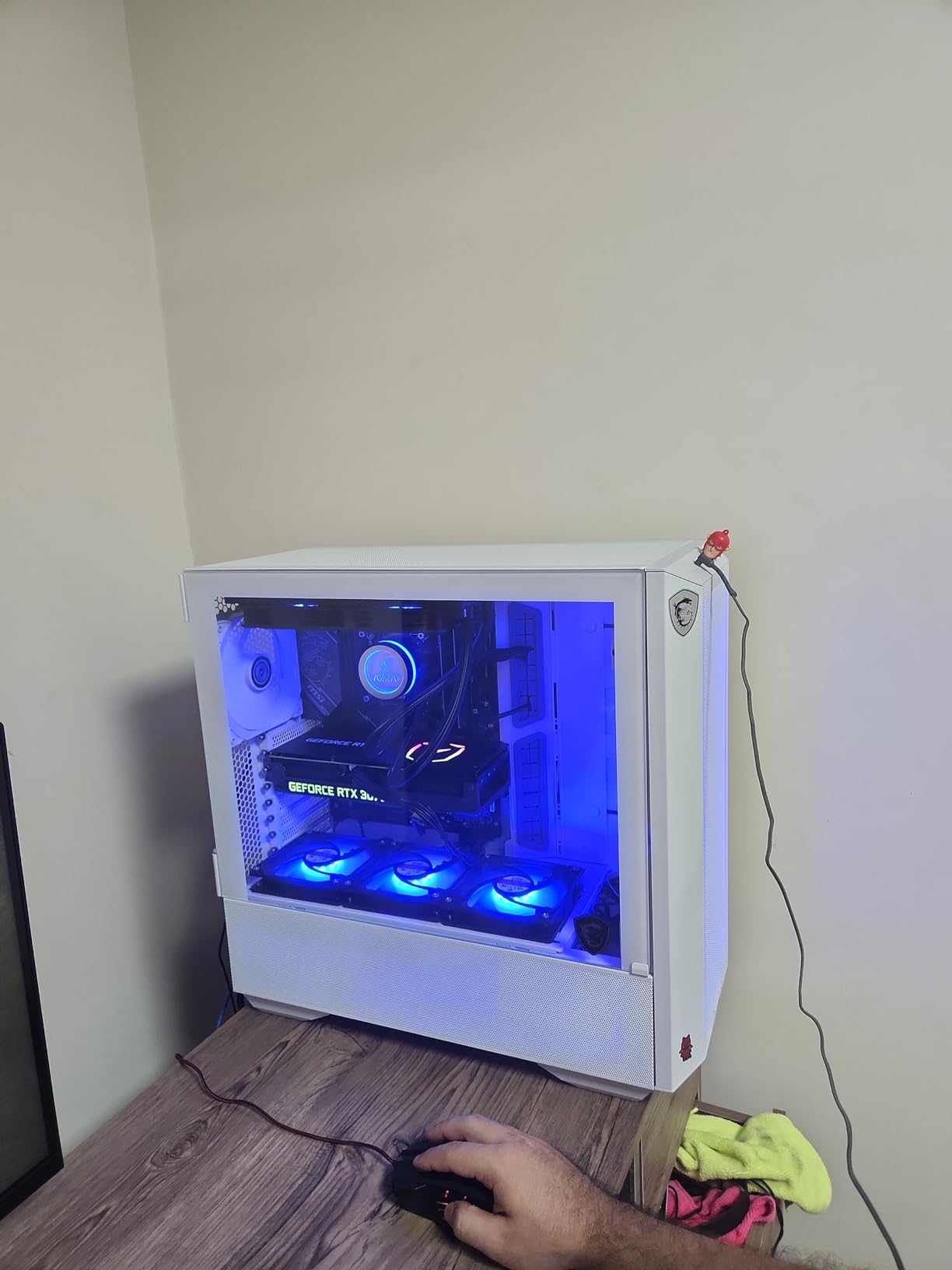 LIAN LI LANCOOL III E-ATX PC Case, Spacious RGB Gaming Computer Case with Hinged Tempered Glass Doors, Fine Mesh Panels, 4x140mm PWM Fans Pre-Installed High Airflow Chassis (Black) customer photo 1