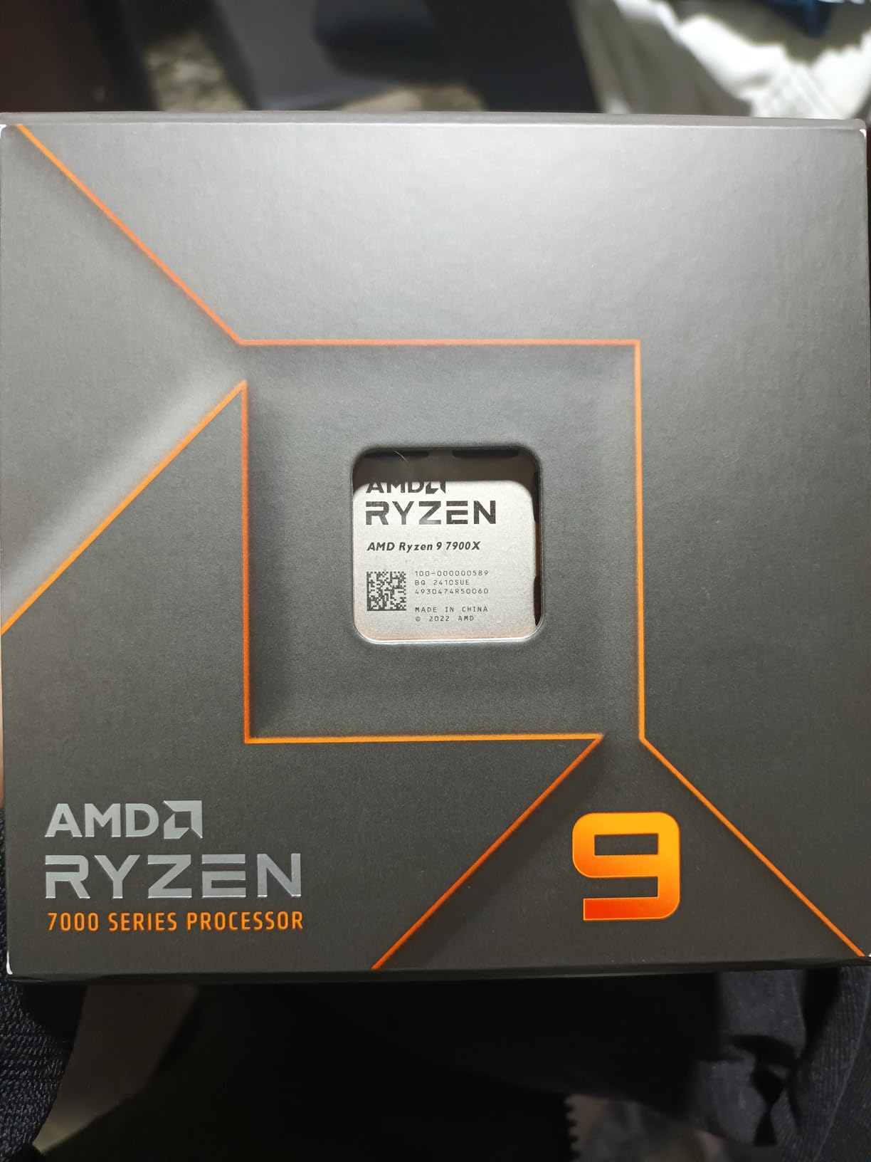 AMD Ryzen 9 7900X 12-Core, 24-Thread Unlocked Desktop Processor customer photo 1