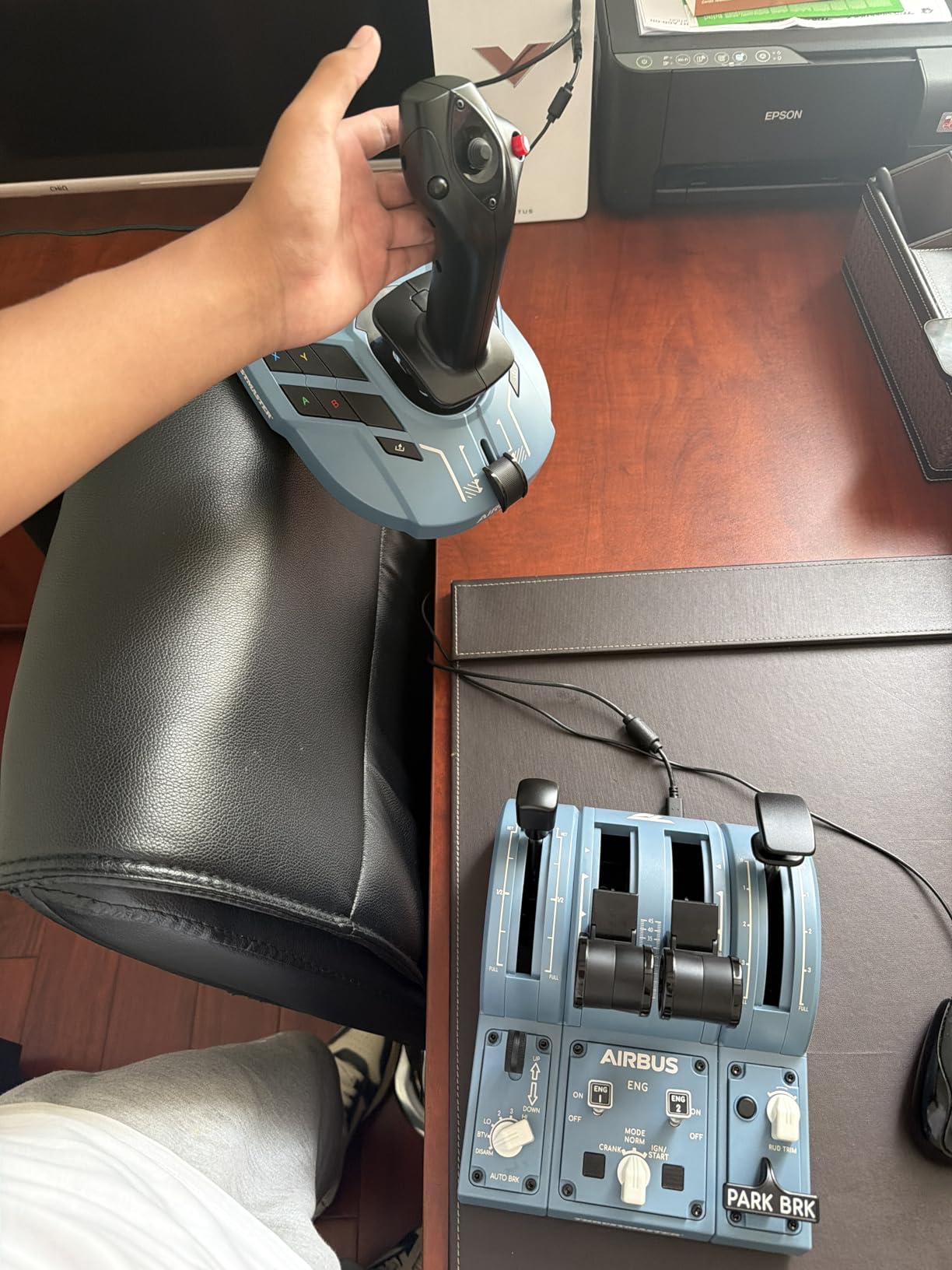 Thrustmaster TCA Captain Pack X Airbus Sidestick & Throttle - XBOX & PC customer photo 2