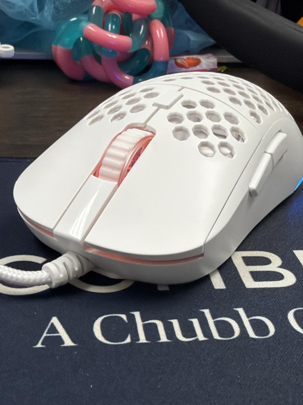 TMKB Falcon M1SE White Gaming Mouse, Wired, Lightweight Honeycomb, 12800DPI customer photo 2