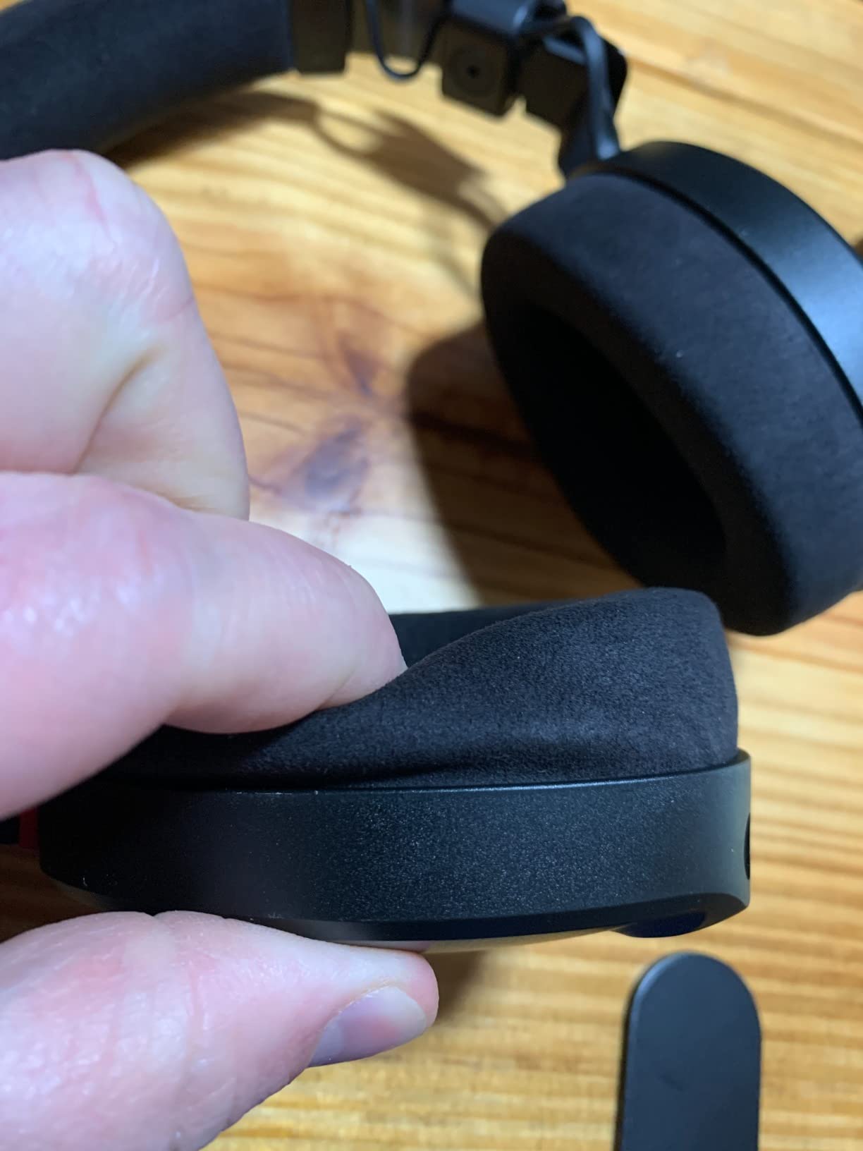 RØDE NTH-100M Professional Over-ear Headset for Media, Broadcast, Podcasting, Content Creation, Streaming, Working From Home,Black customer photo 2