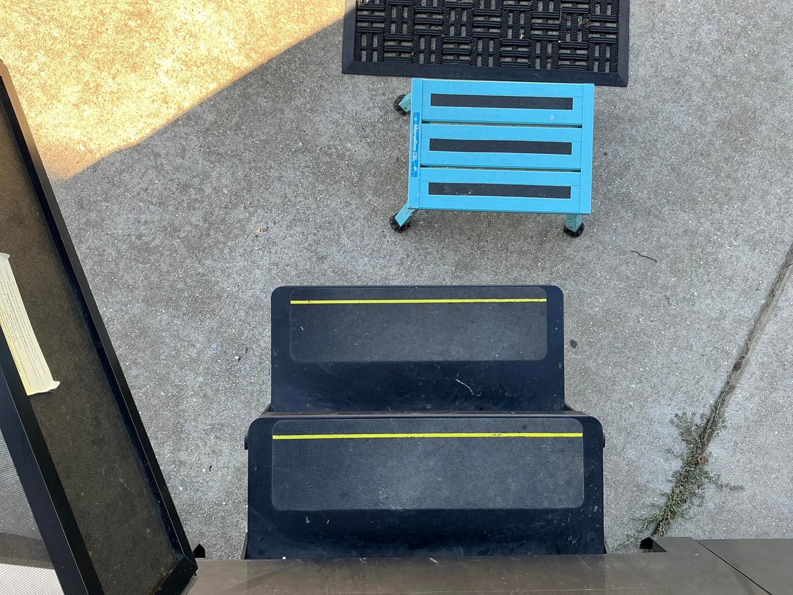 Marudina Adjustable RV Step Stool w/Cover, Large Platform, Folding, Black customer photo 2