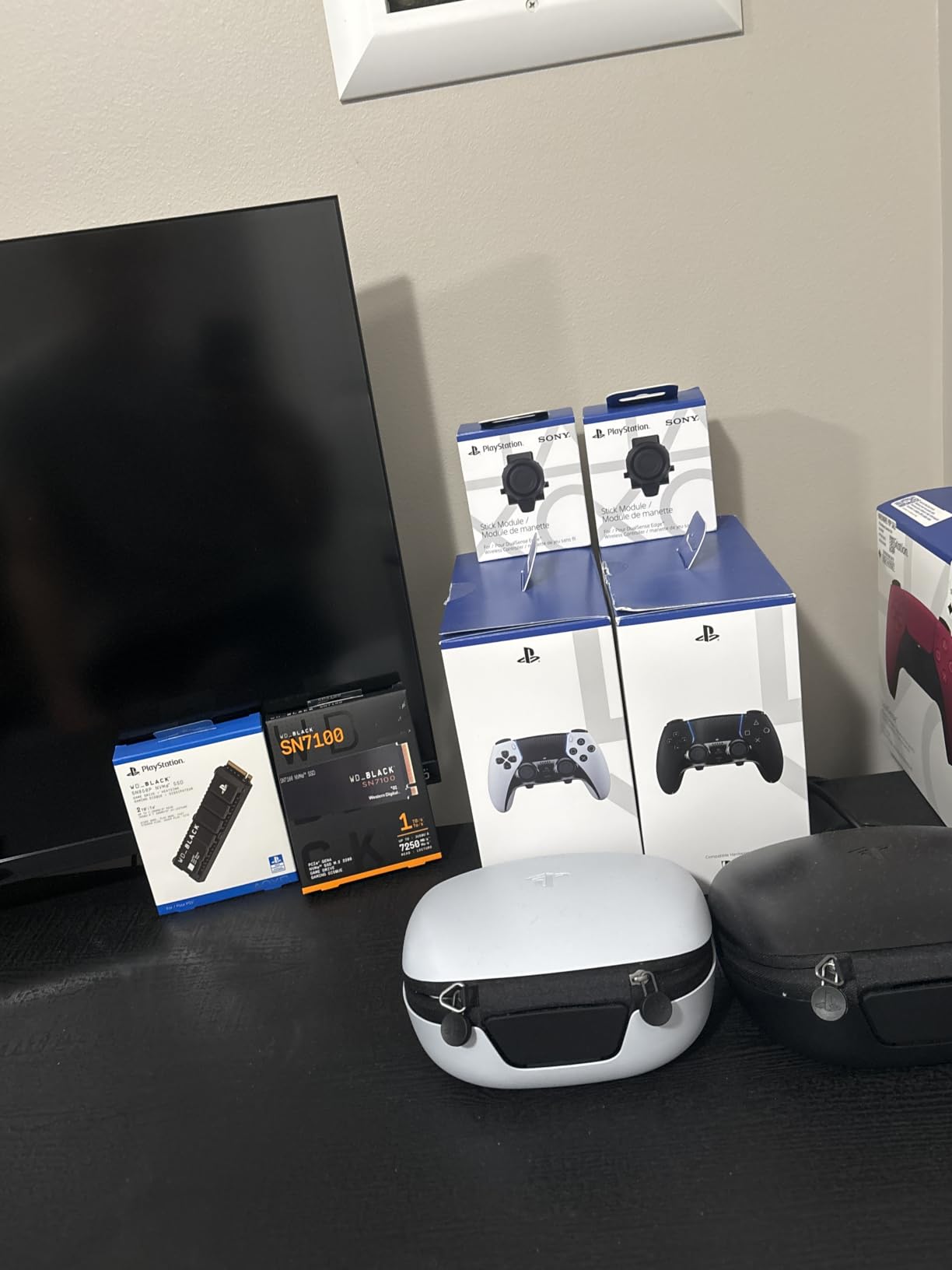 PlayStation DualSense Edge Wireless Controller customer photo 1