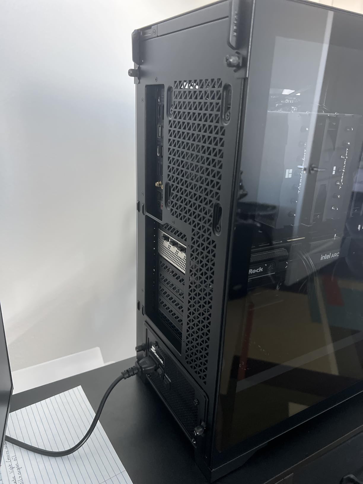 Antec Performance 1 FT Full Tower E-ATX PC Case, 3 PWM Fans customer photo 2