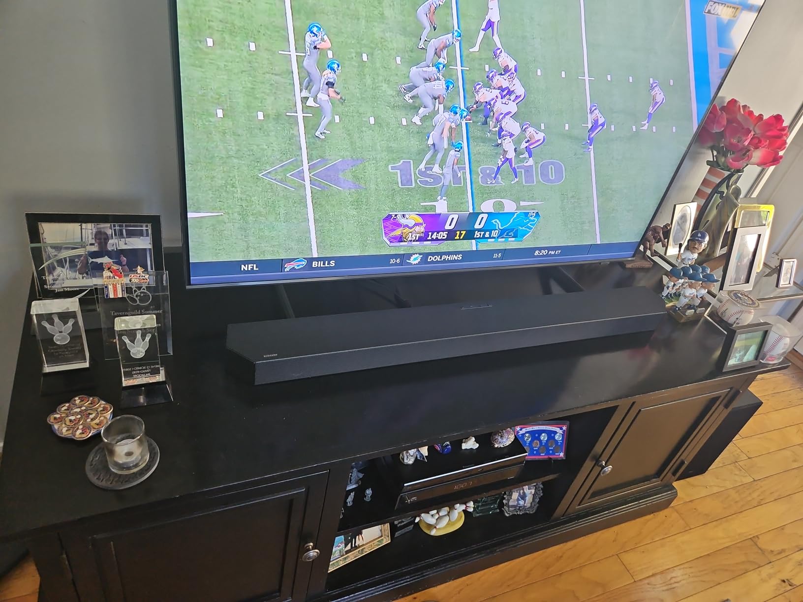Samsung HW-Q600C 3.1.2ch Soundbar w/Dolby Audio, Q-Symphony, Adaptive Sound, HDMI eARC, Game Mode Pro, Bluetooth, Acoustic Beam, Tap Sound customer photo 2