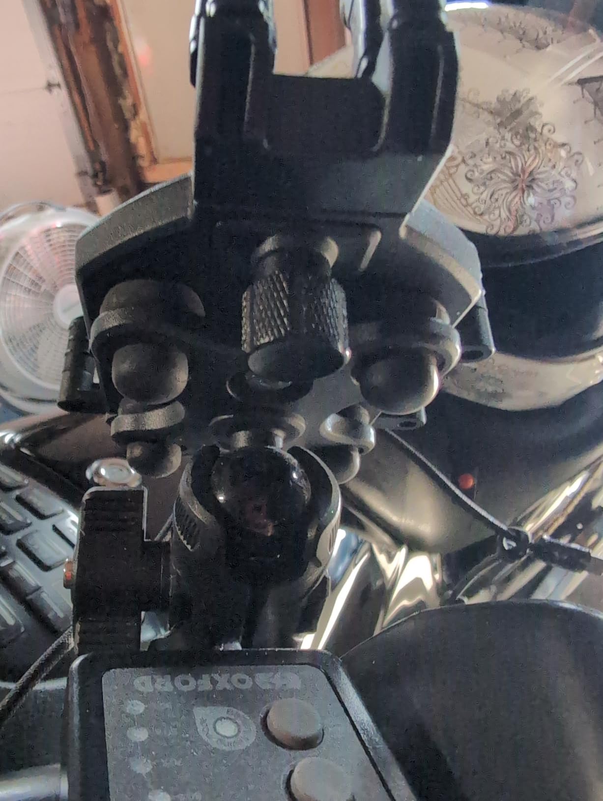 BRCOVAN Anti-Theft Motorcycle Phone Mount Holder with Vibration Dampener customer photo 2