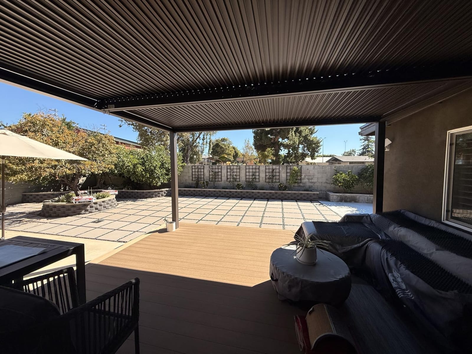 PURPLE LEAF Outdoor Louvered Pergola 12' × 16' Adjustable Roofs Bronze customer photo 1
