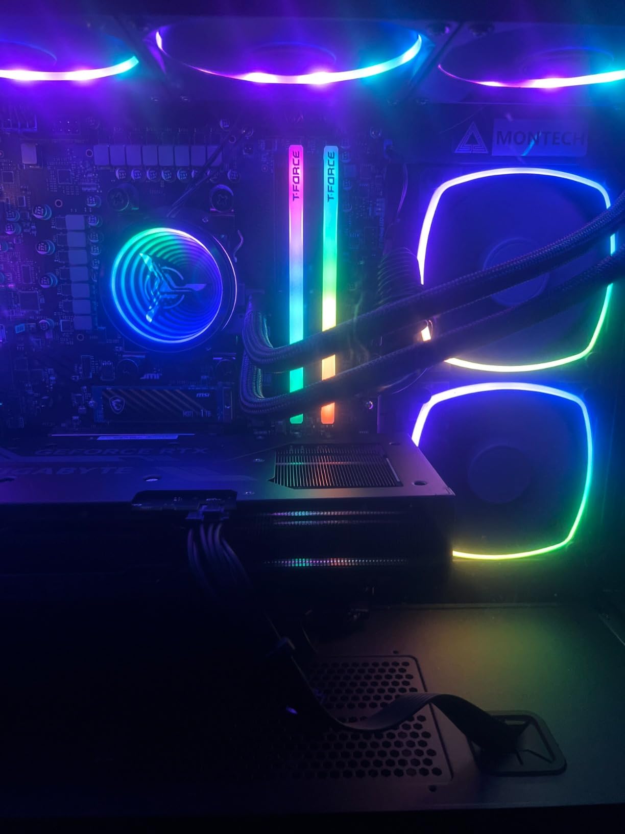 Skytech Gaming Azure Gaming PC Desktop – AMD Ryzen 7 7700X 4.5 GHz, NVIDIA RTX 4070, 1TB NVME SSD, 32GB DDR5 RAM RGB, 650W Gold PSU, 360mm AIO, 11AC Wi-Fi, Windows 11 Home 64-bit,Black customer photo 1