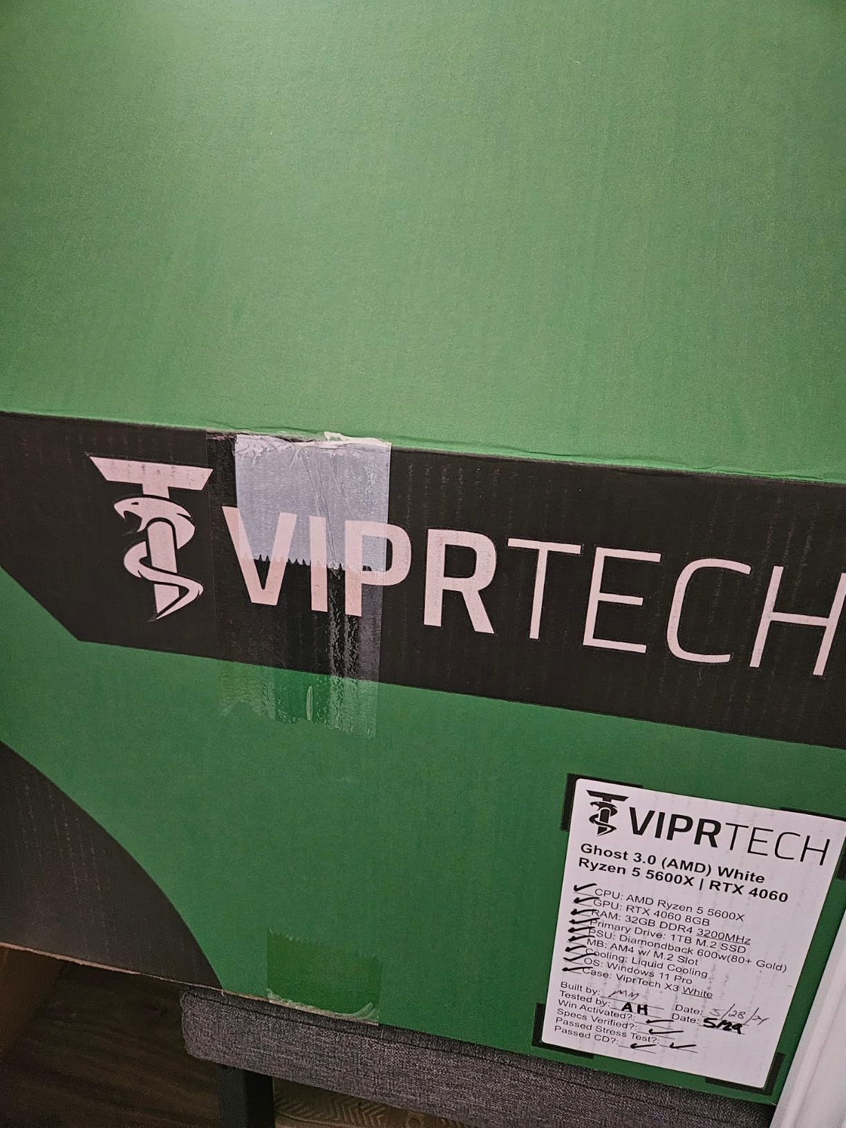 ViprTech Ghost 3.0 Gaming PC, Ryzen 7, RTX 4060 8GB, 16GB/1TB Arctic White customer photo 2