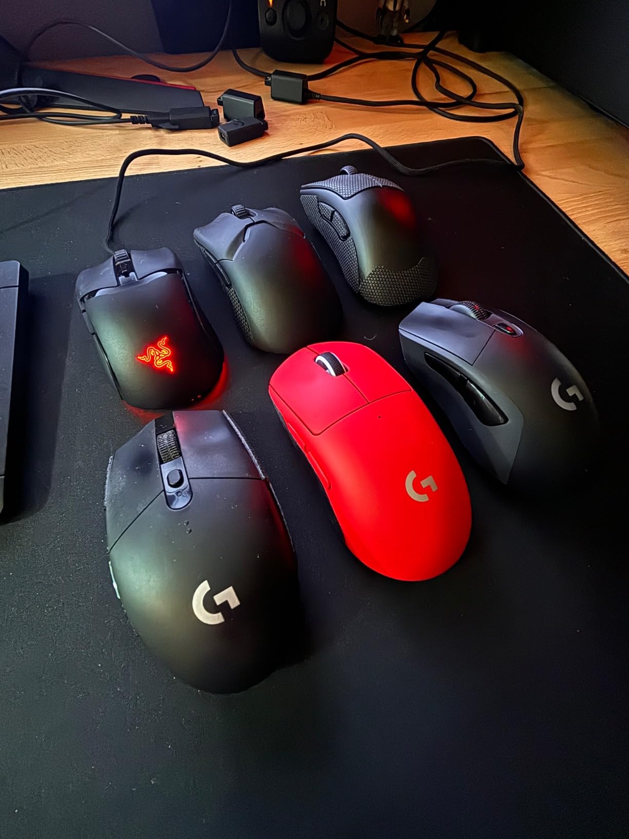 Razer Cobra Wired Gaming Mouse, Gen-3 Optical Switches, 58g, Black customer photo 2