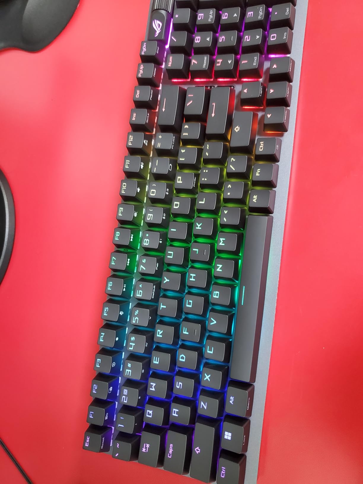 ASUS ROG Strix Scope II 96 Wireless Mechanical Gaming Keyboard – 96% Full-Size, Tri-Mode Connectivity, Hot Swappable Pre-lubed ROG NX Snow Linear Switches, PBT Keycaps, RGB, PC/Mac Support-Black customer photo 2