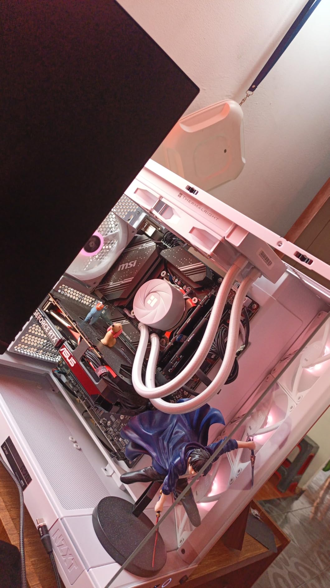 NZXT H6 Flow RGB Mid-Tower Airflow Case with 3 RGB Fans, Panoramic Glass Panels, Cable Management - Black customer photo 2