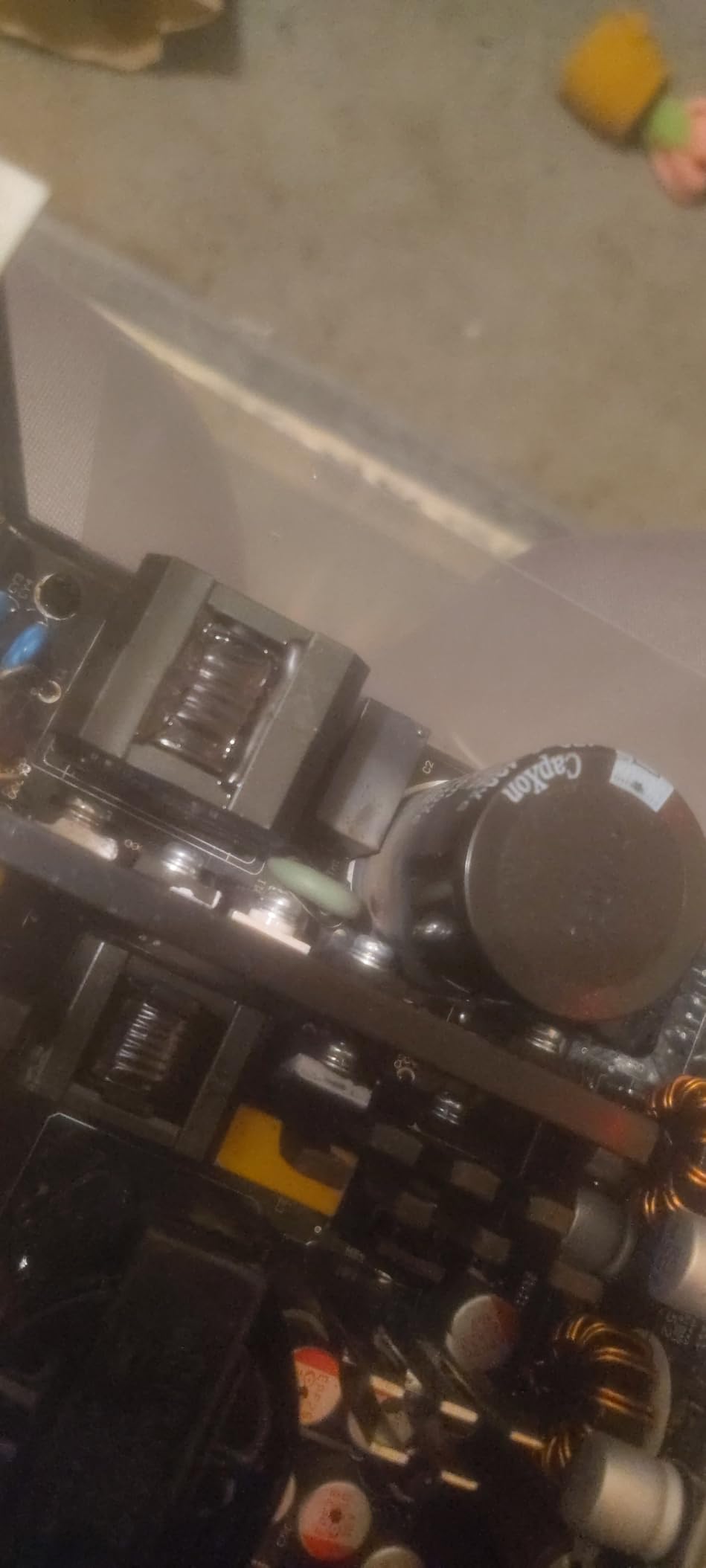 MSI MAG A750GL PCIE5, Fully Modular Compact Gaming 750W Power Supply, 80+ Gold, ATX 3.1 & PCIe 5.1 Ready, Native Dual-Color 12V-2x6 Cable, 10 Year Warranty customer photo 2
