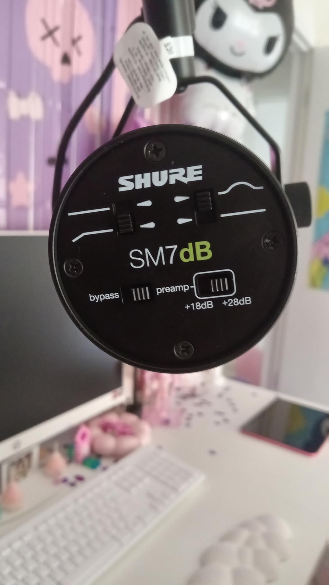 Shure SM7dB Dynamic Vocal Mic with Preamp for Streaming - Black customer photo 2