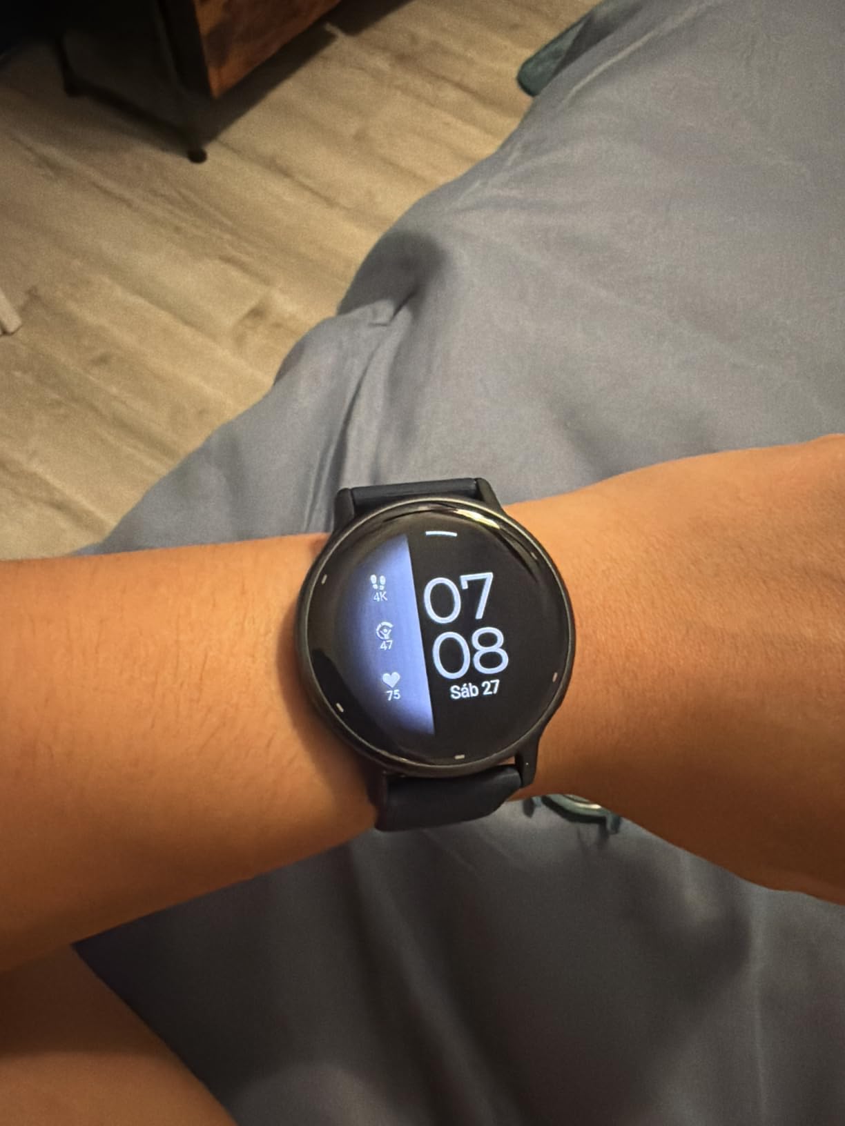 Garmin vívoactive® 5, Health & Fitness GPS Smartwatch, 42mm, Navy customer photo 2