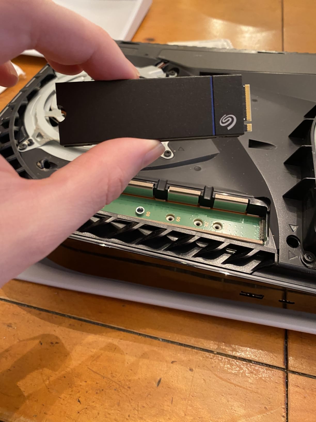 Seagate Game Drive PS5 NVMe SSD for PS5 2TB Internal Solid State Drive - PCIe Gen4 NVMe 1.4, Officially Licensed, Up to 7300MB/s with Heatsink (ZP2000GP3A1001) customer photo 2