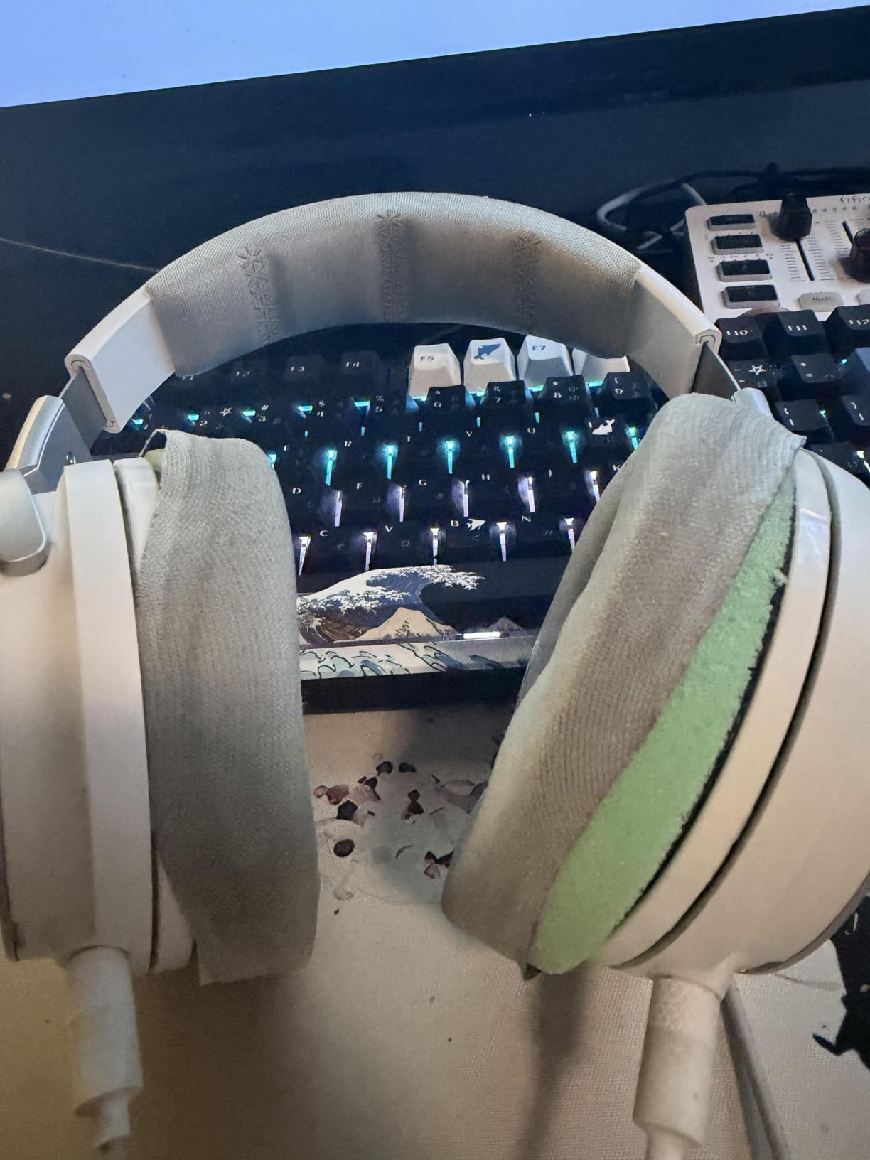 Corsair Virtuoso PRO Wired Open Back Gaming Headset - Detachable Uni-Directional Microphone - 50mm Graphene Drivers - 20Hz-40 kHz Frequency Response - Carbon customer photo 1
