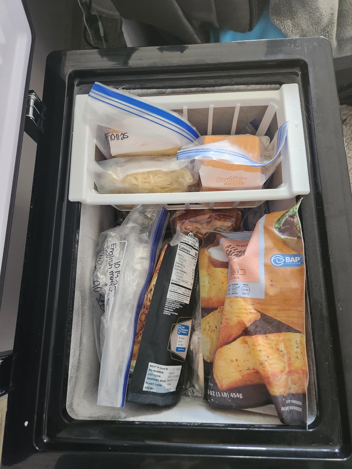 Chest Freezer 3.5 Cu.Ft Small Deep Freezer Top Door Mini Freezer with Removable Basket, Low Noise, 7 Adjustable Temperature and Energy Saving Perfect for Home Garage Basement Dorm or Apartment customer photo 2