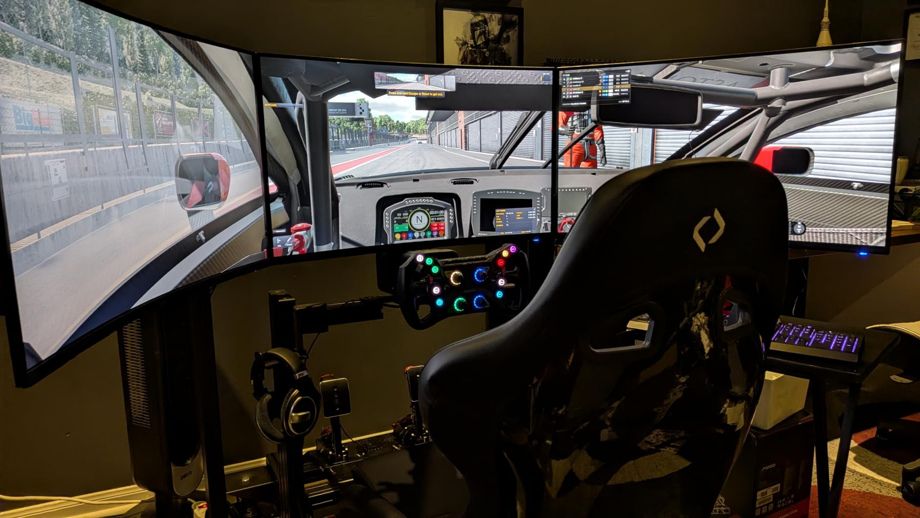 Acer Nitro 27in QHD 2560x1440 Curved 180Hz Gaming Monitor EDA270U Pbmiipx customer photo 2