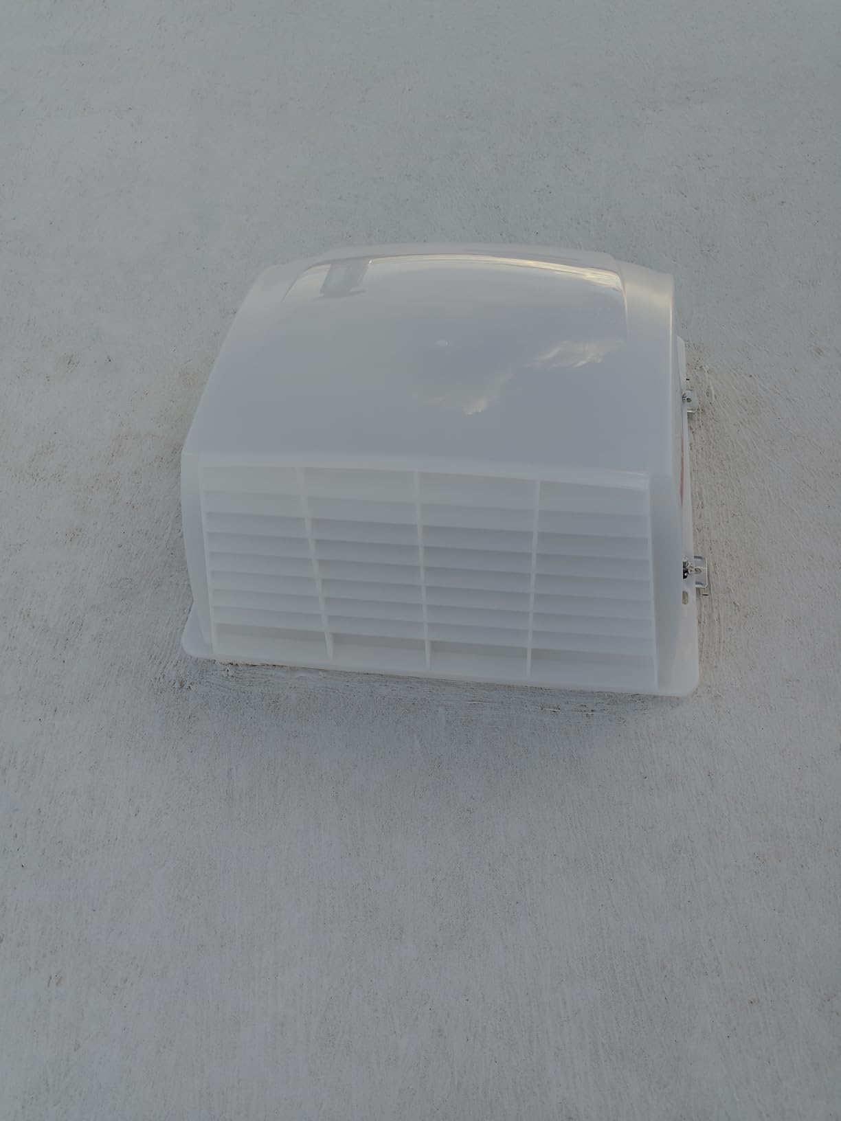 MAXXAIR Maxx I+ RV Roof Vent Cover, Zero-Leak, White 00-933051 customer photo 1