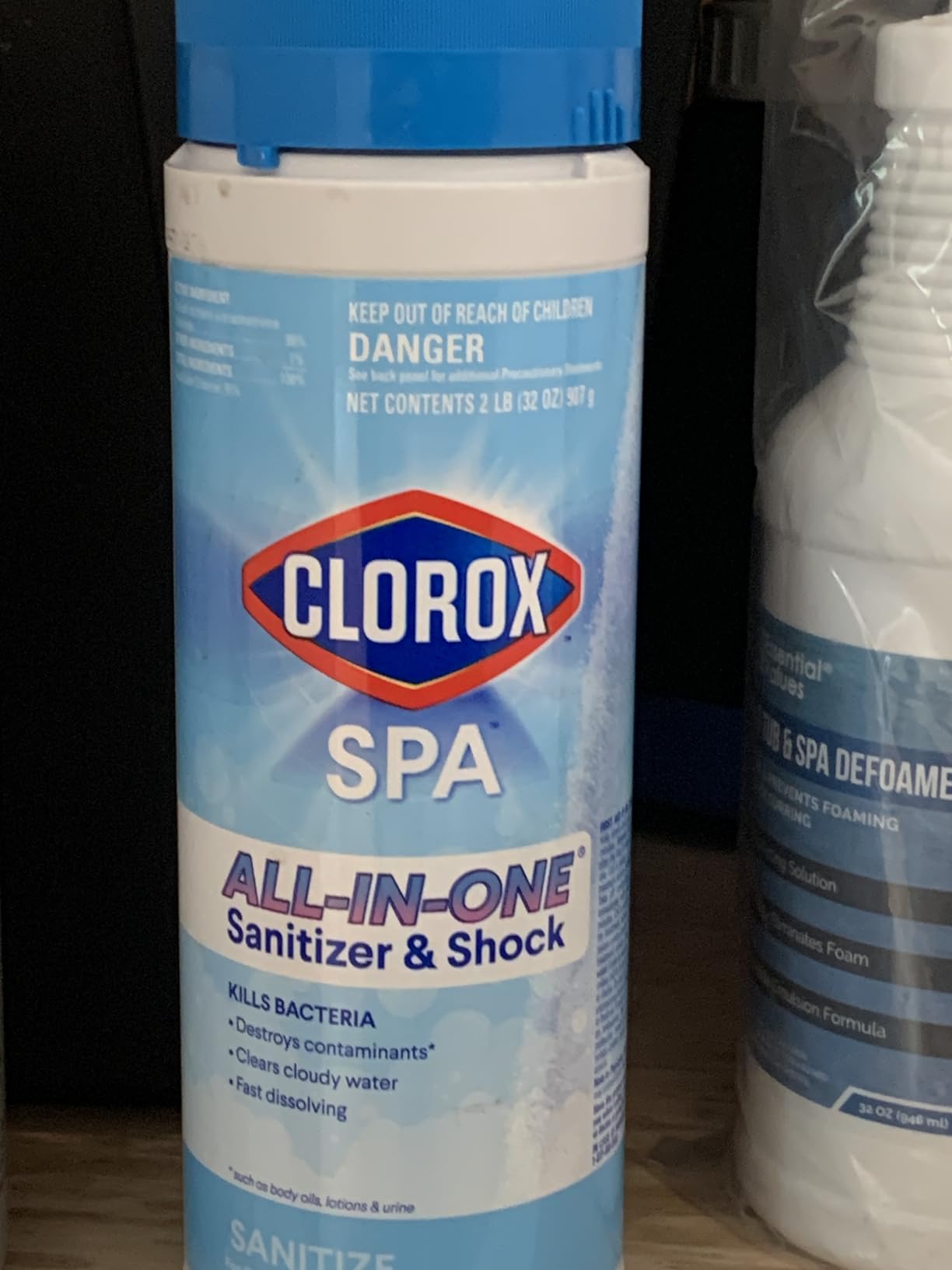 Clorox® Pool&Spa™ Spa Water All-in-One Sanitizer & Shock, Destroys Contaminants, Clears Cloudy Water, 2LB (Pack of 1) customer photo 1
