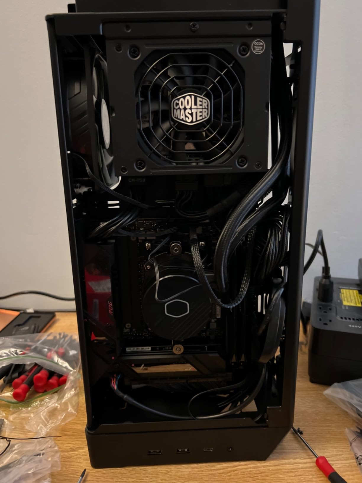 Cooler Master NCORE 100 MAX Mini-ITX PC Case Bundle – Includes 850W 80 Plus Gold PSU PCIe 5.0 Power Supply, 120mm AIO Liquid Cooler & PCIe 4.0 Riser Cable, Premium Small Form Factor SFF Design customer photo 1