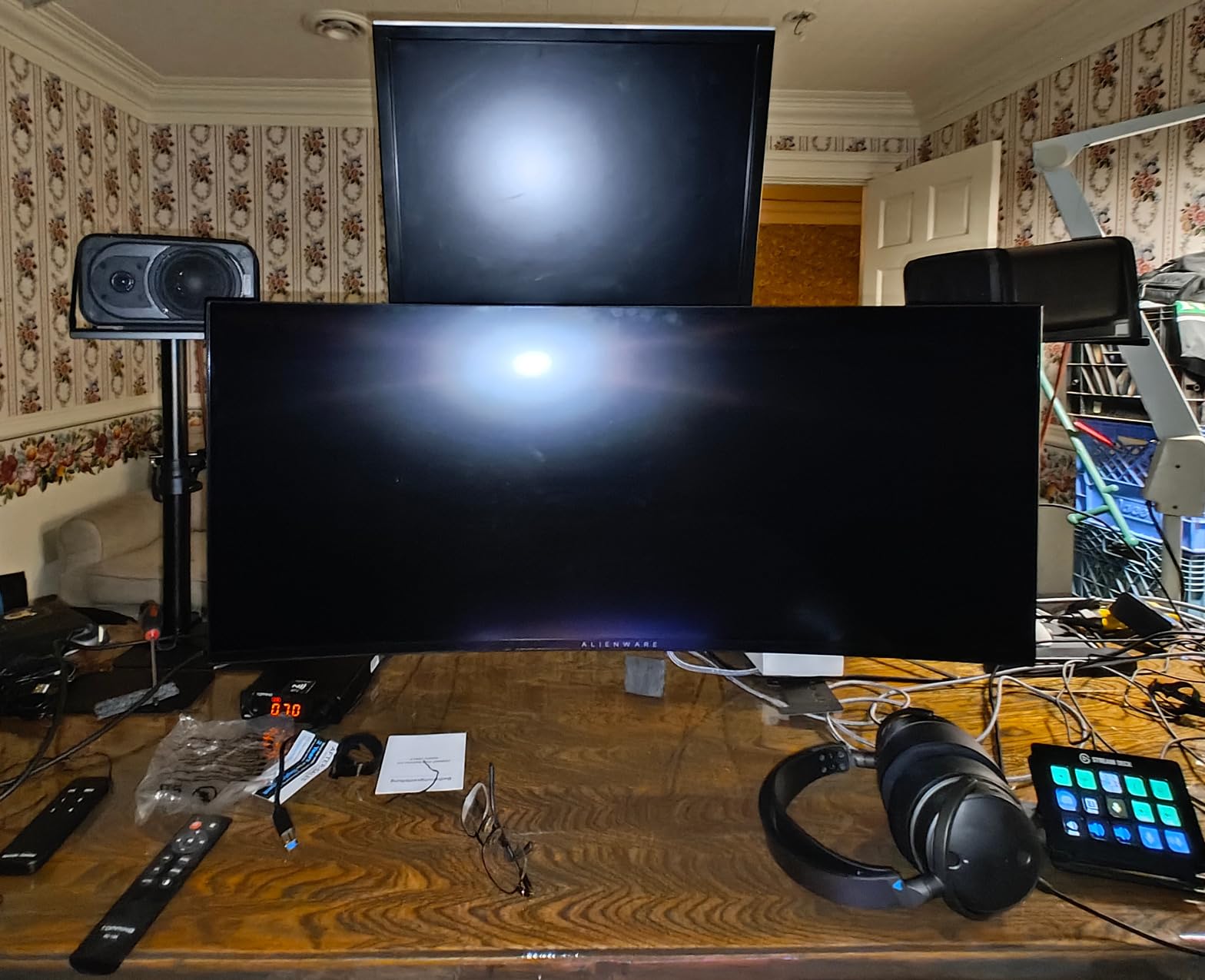 ULTRARM Heavy Duty Monitor Arm for Ultrawide Monitors up to 57