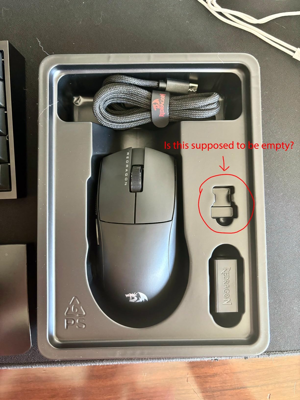 Redragon M916 Wireless 49G Ultra-Light Gaming Mouse 26K DPI Remapping Keys customer photo 1