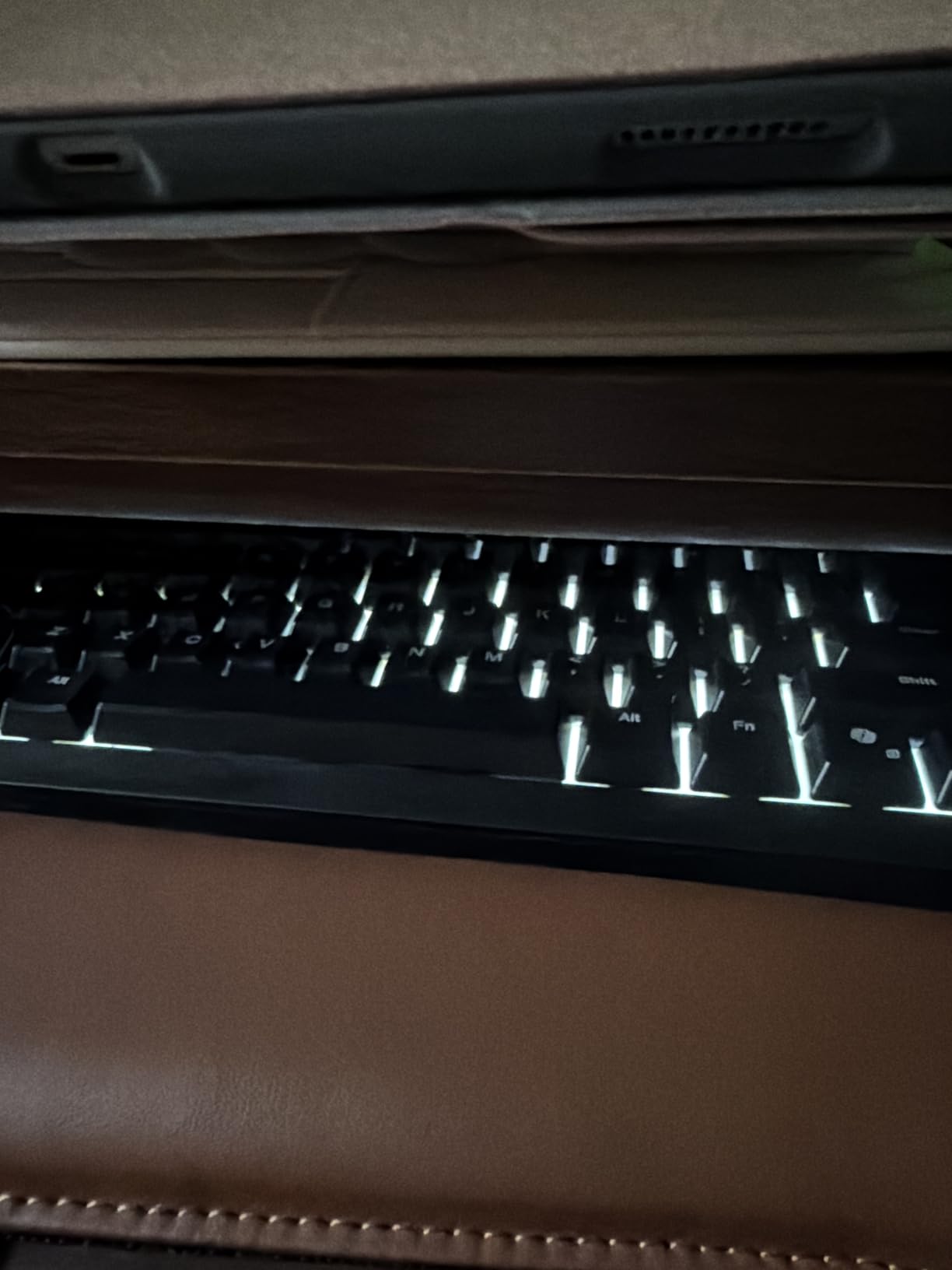 Lenovo Legion K310 RGB Wired Gaming Keyboard - Ultra-Fast Reaction Time with Tactile Keys, Quiet Key Membrane Switches, Silent Operation, RGB Illumination - Water Resistant & Compact Design customer photo 2