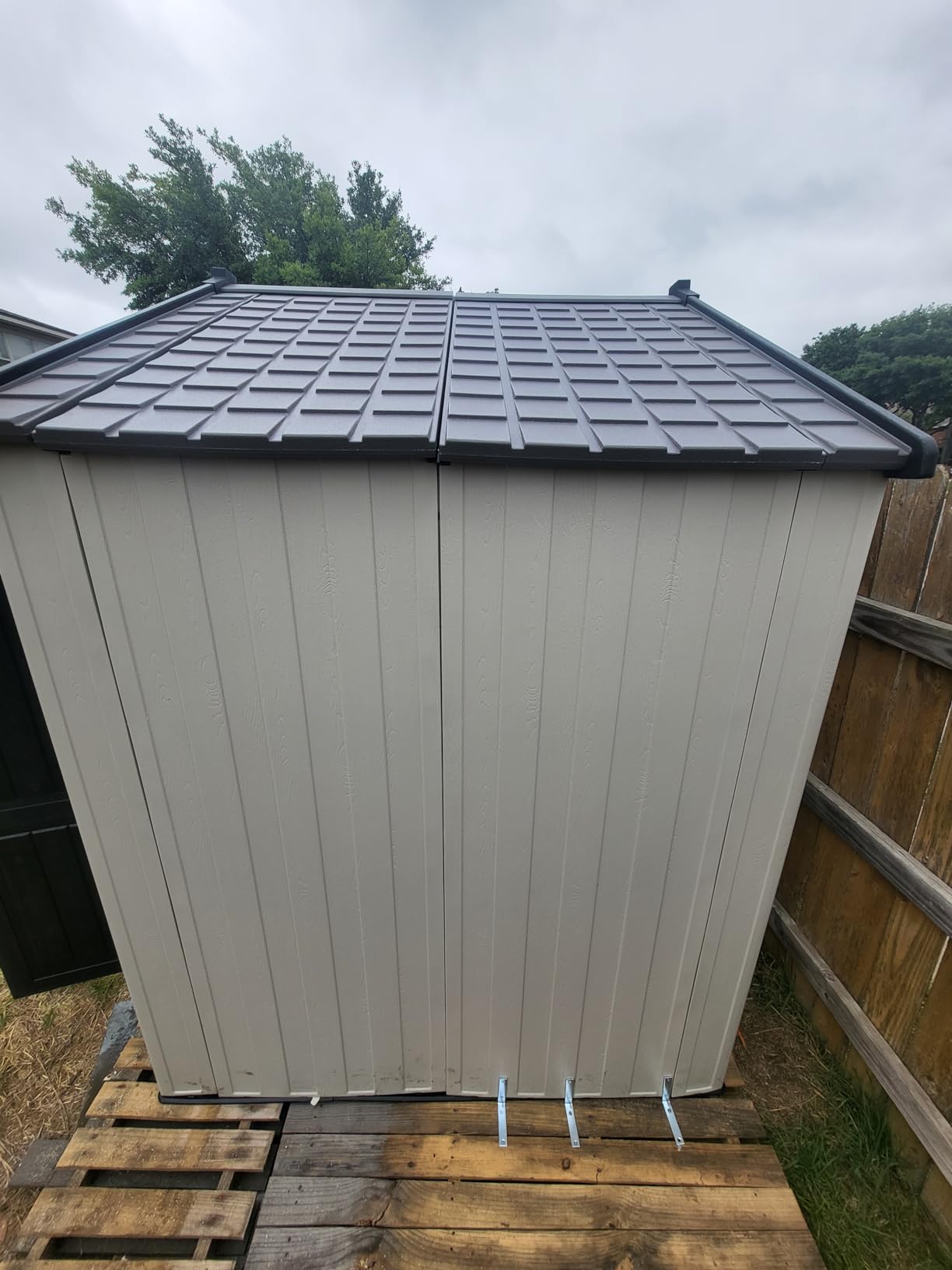 Patiowell 8x6 FT Plastic Outdoor Storage Shed with Floor, Beige customer photo 1