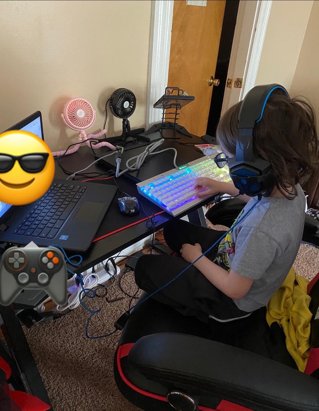 EUREKA ERGONOMIC Gaming Desk, 60 Inch Computer Desk with RGB LED Lights customer photo 2