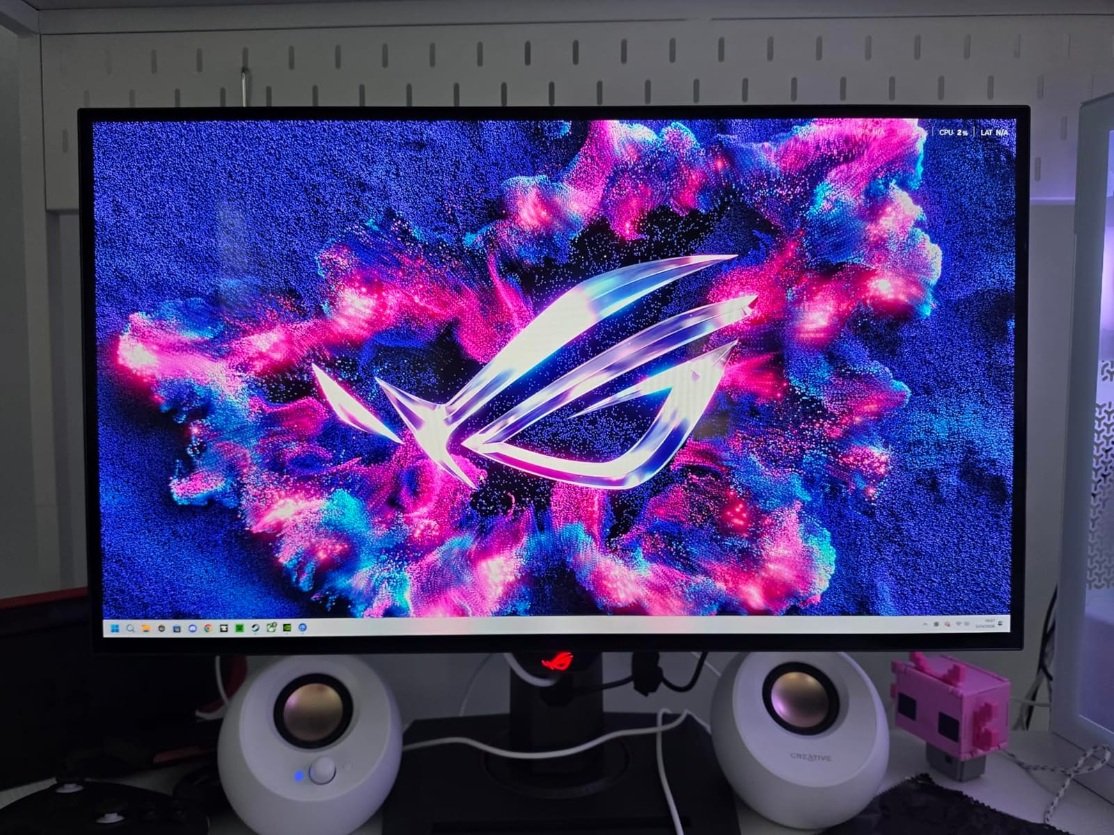 ASUS ROG XG27AQDMG 27 Inch 1440p 240Hz Glossy OLED Gaming Monitor customer photo 2